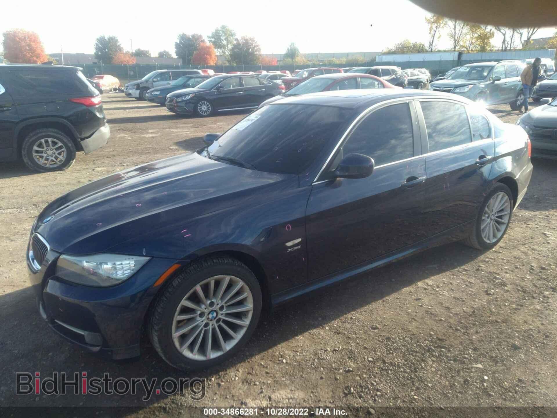 2011 BMW 3 SERIES - VIN: WBAPL5C59BA742952 - Фото 2