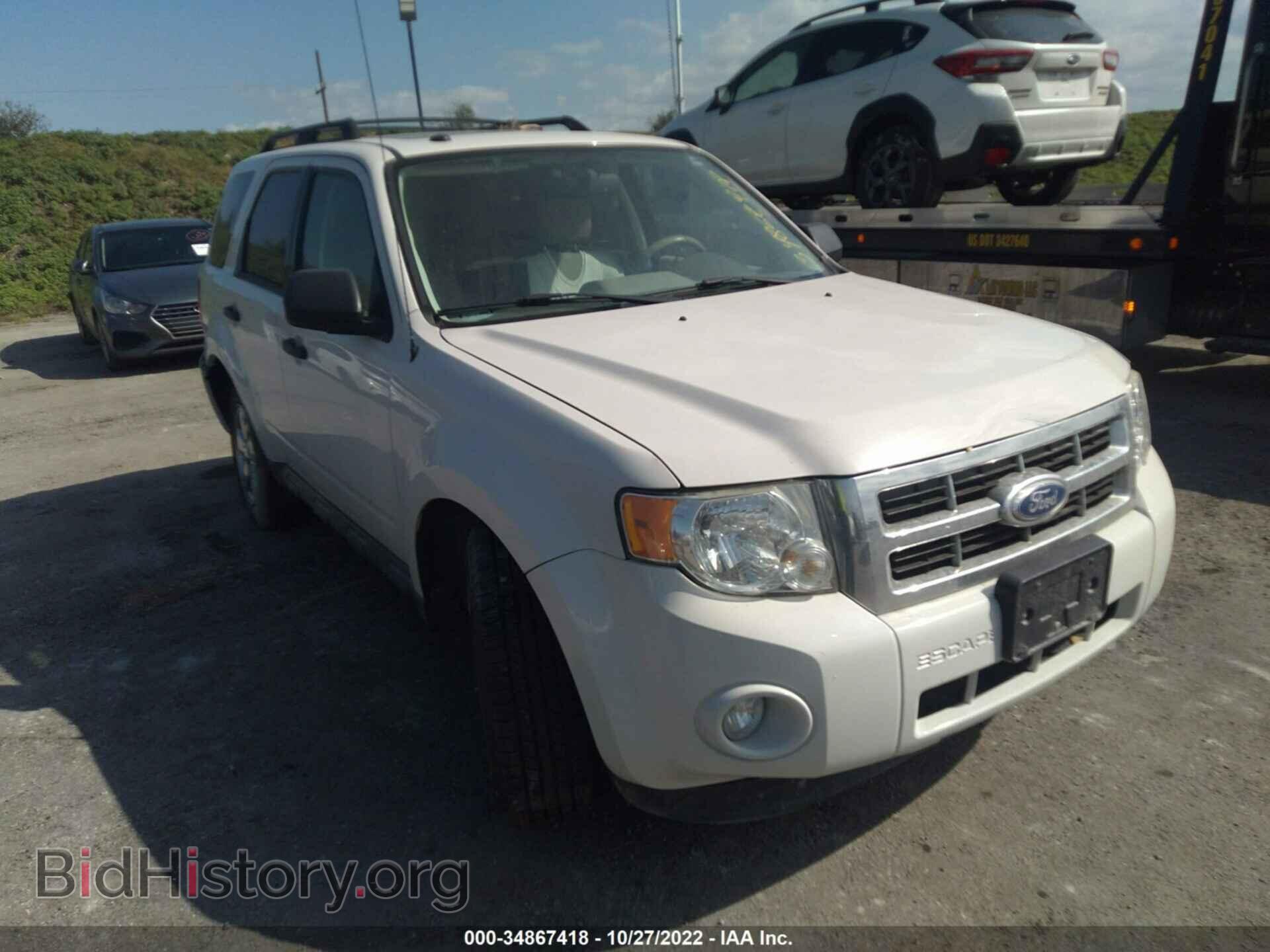 Фотография 1FMCU0DG8BKC36634 - FORD ESCAPE 2011