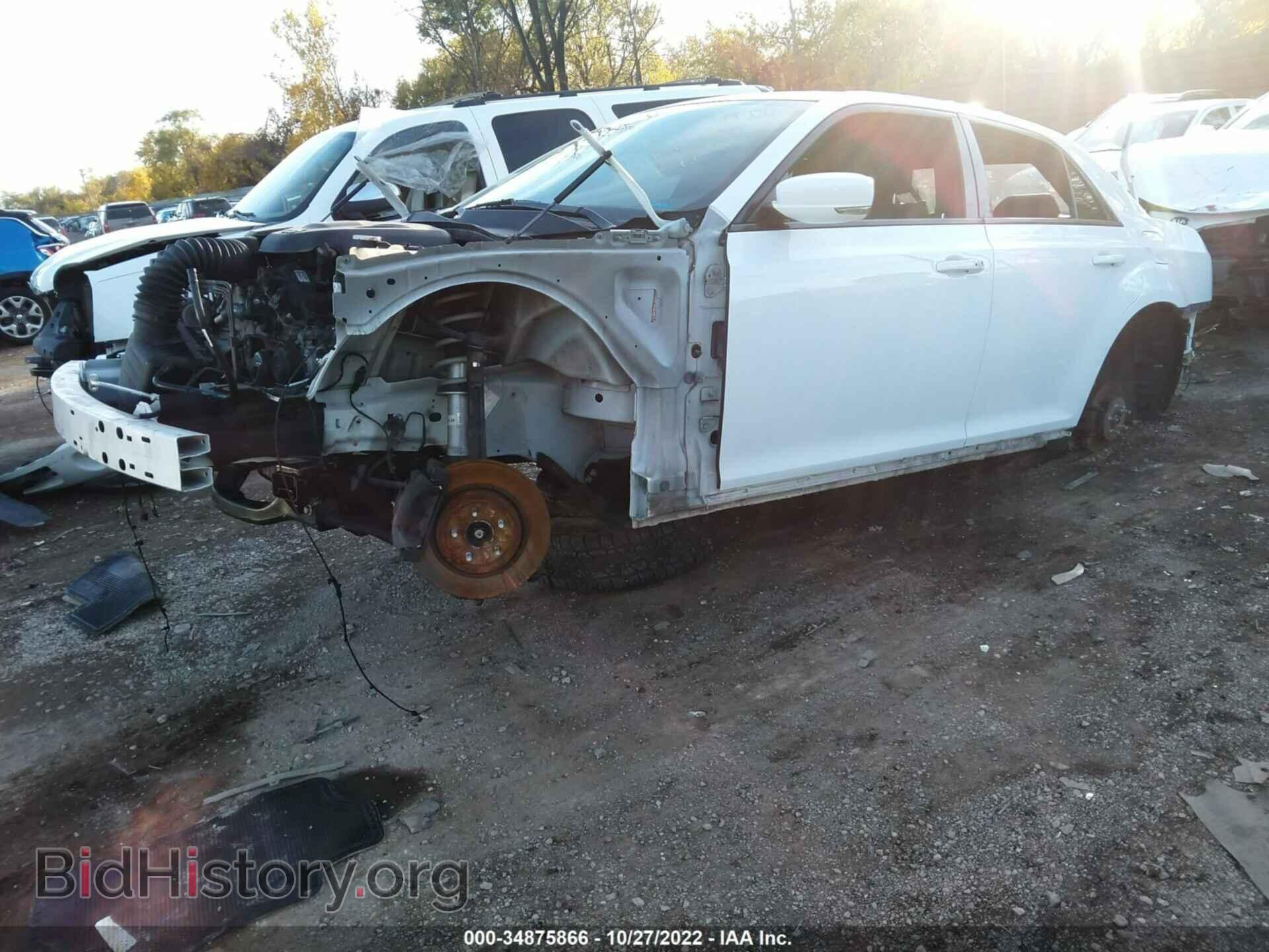 2017 CHRYSLER 300 - VIN: 2C3CCAGG1HH541986 - Фото 2