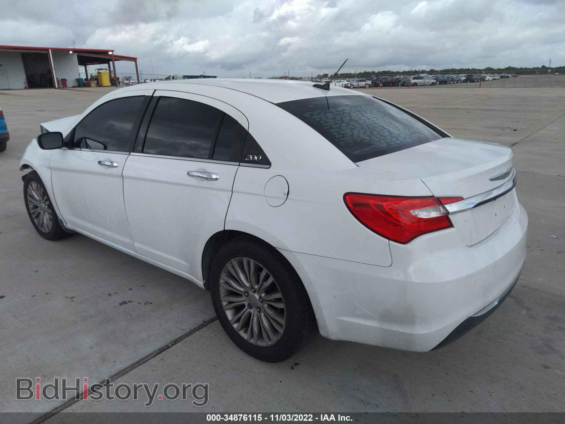 2011 CHRYSLER 200 - VIN: 1C3BC2FB5BN548221 - Фото 3