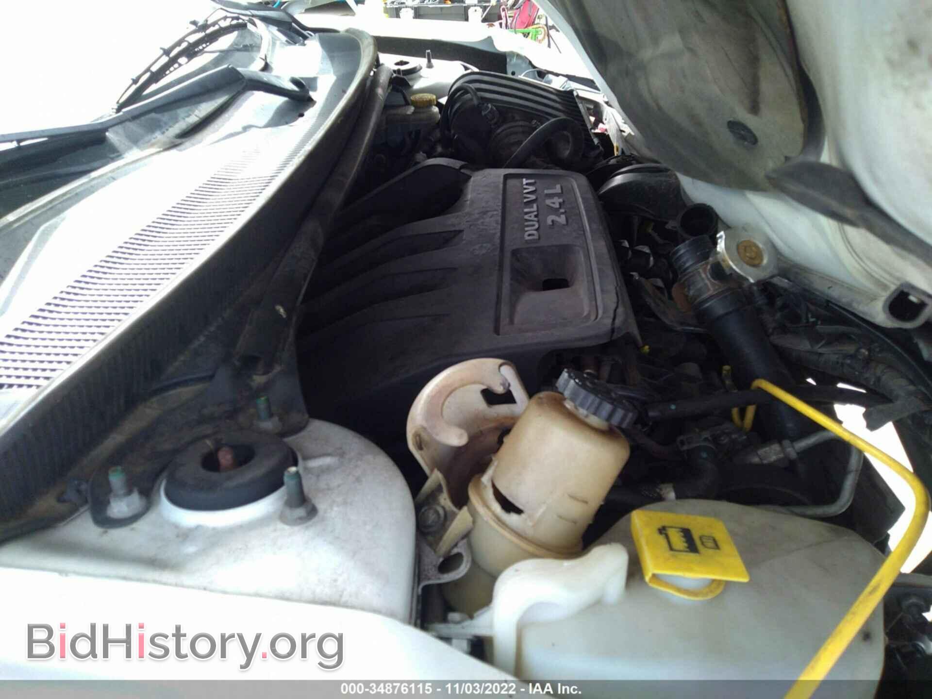 2011 CHRYSLER 200 - VIN: 1C3BC2FB5BN548221 - Фото 9