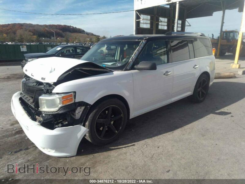 2011 Ford FLEX (VIN 2FMGK5CC2BBD34538) — фото 2 из 11