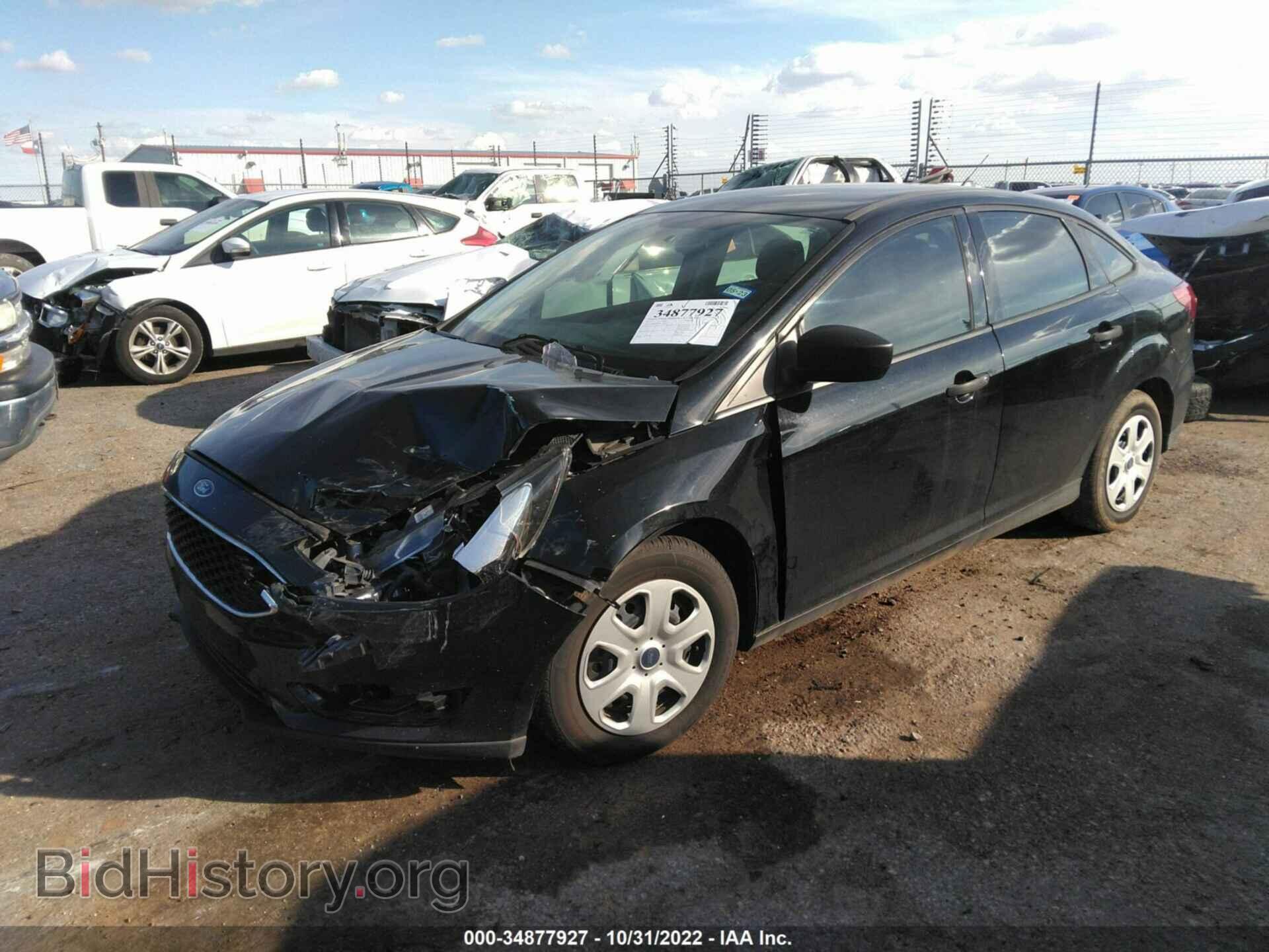 2017 FORD FOCUS - VIN: 1FADP3E27HL318853 - Photo 2