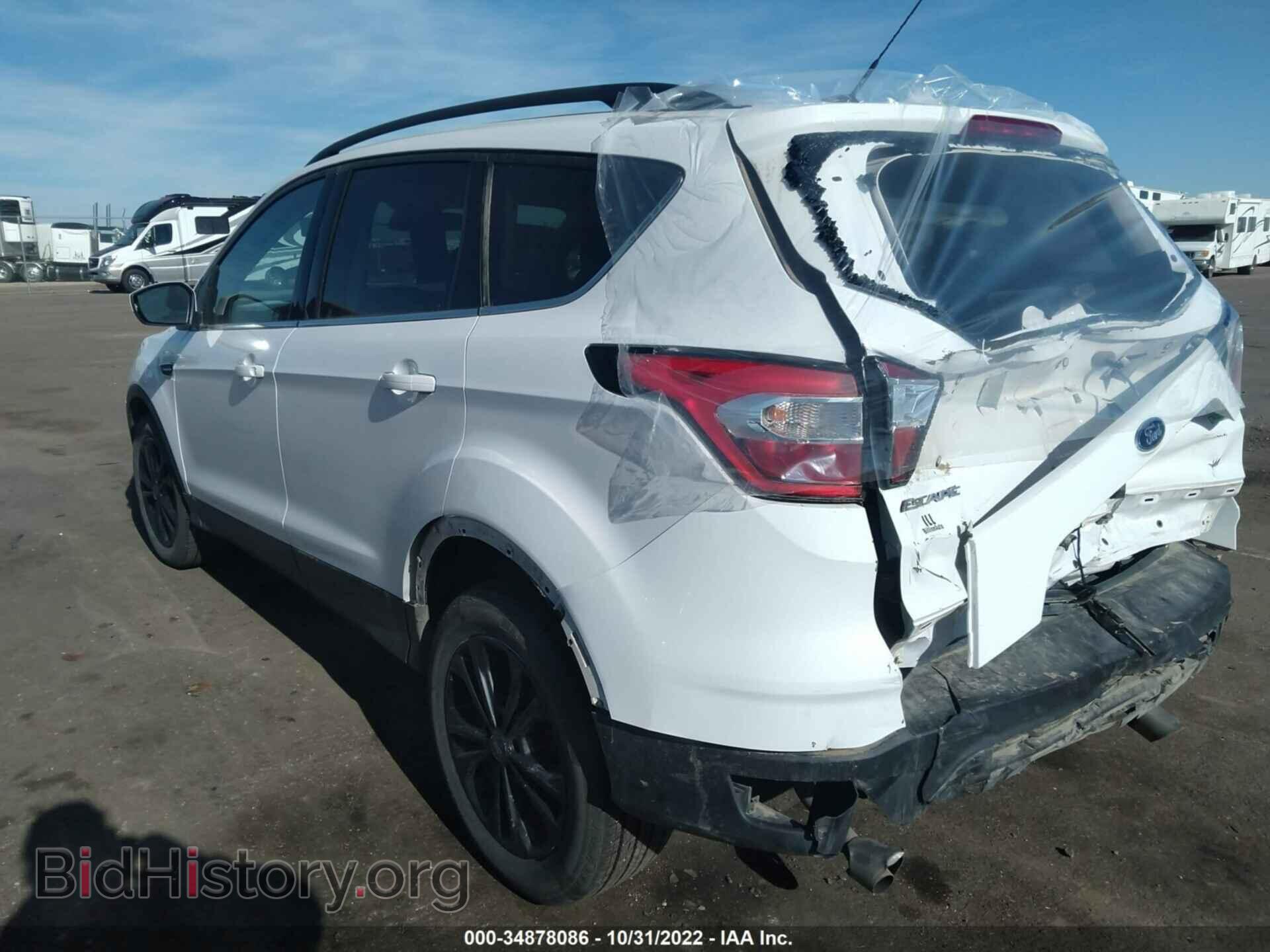 2018 FORD ESCAPE - VIN: 1FMCU9GD4JUC11786 - Фото 3