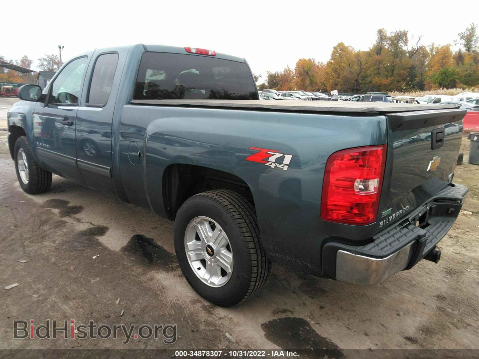 2011 CHEVROLET SILVERADO 1500 - VIN: 1GCRKSE35BZ352425 - Фото 3