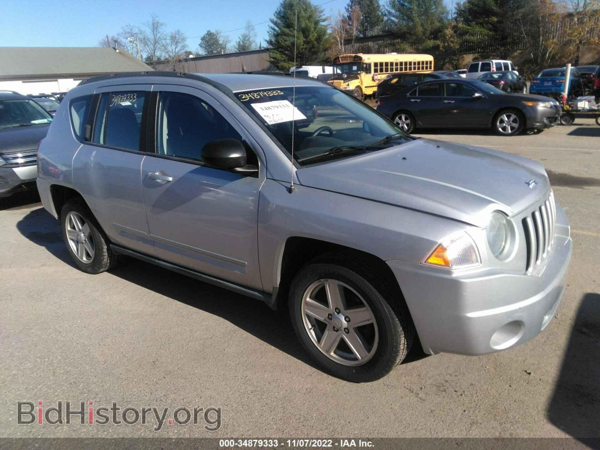 Photo 1J4NF4FB1AD570372 - JEEP COMPASS 2010