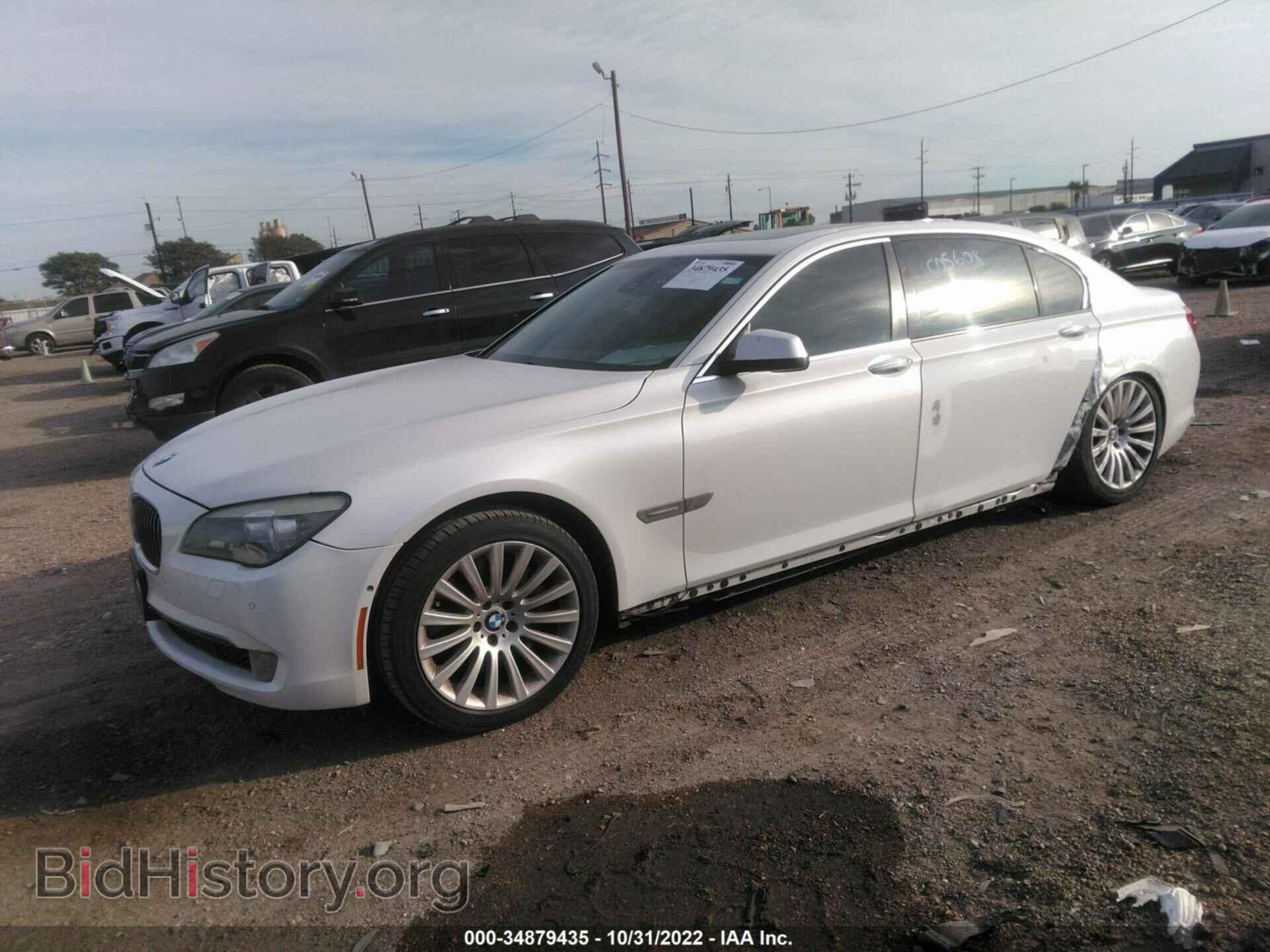 2012 BMW 7 SERIES - VIN: WBAKB8C5XCC964176 - Фото 2
