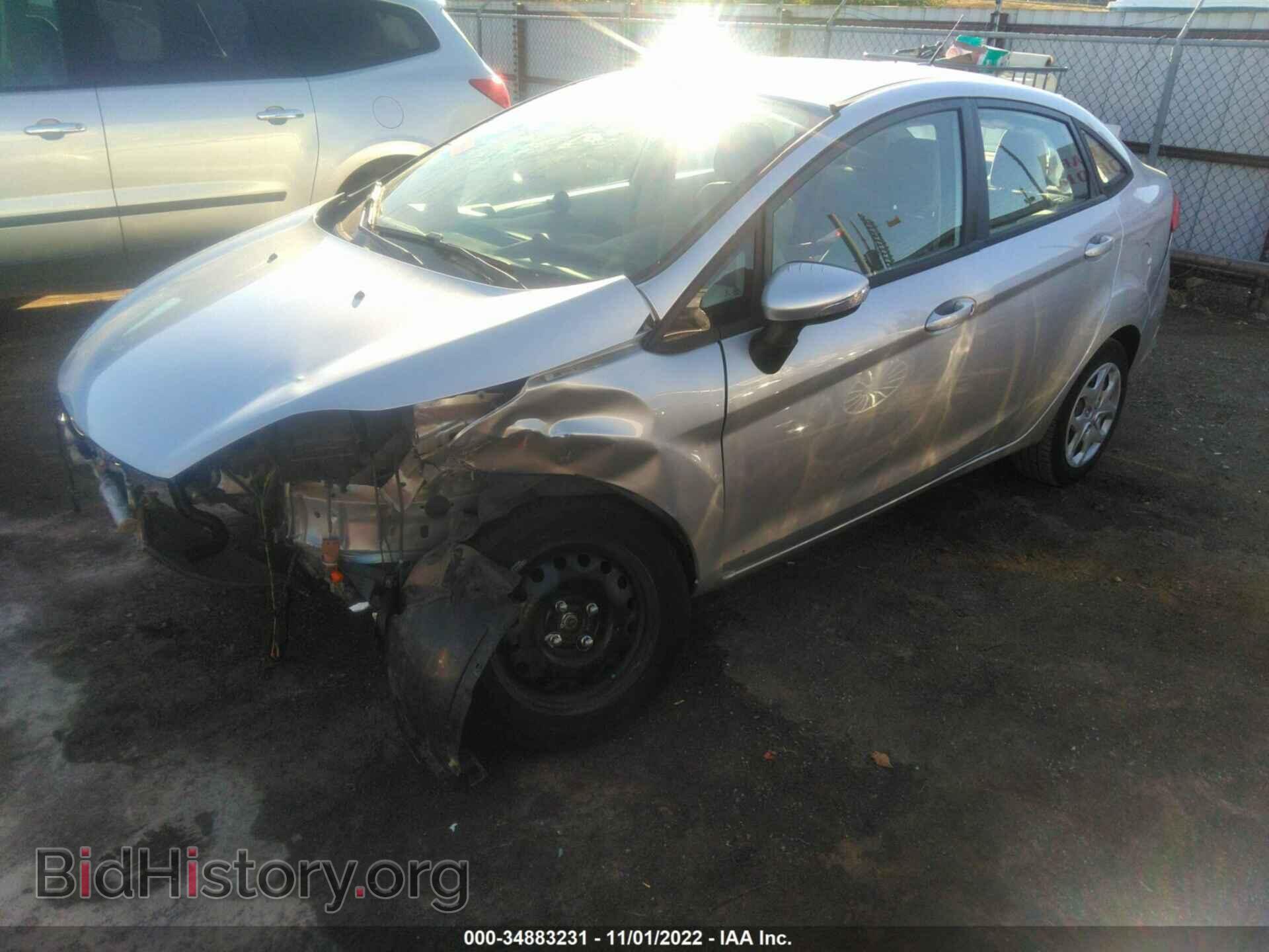 2013 FORD FIESTA - VIN: 3FADP4BJ1DM225367 - Фото 2