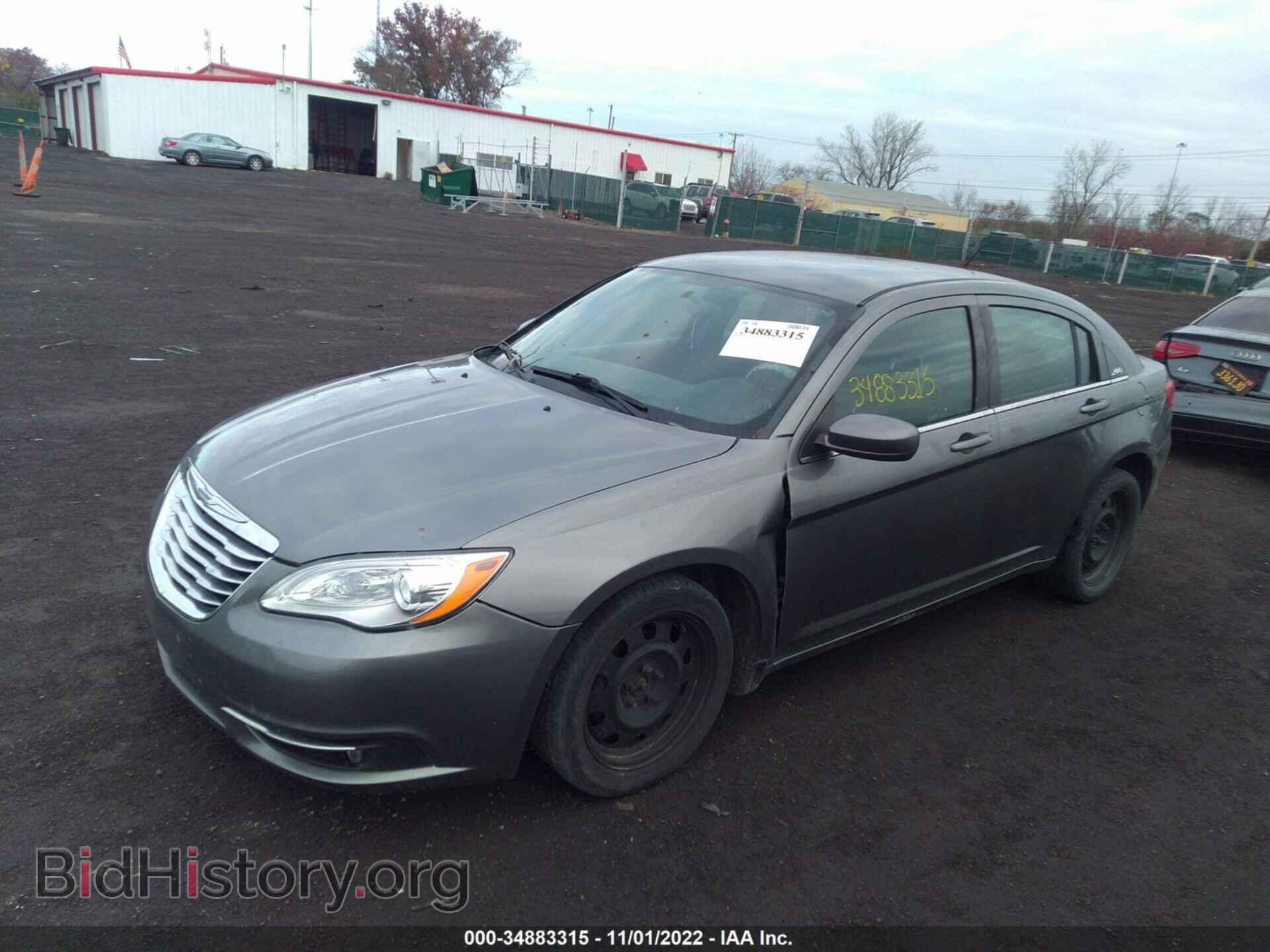 2013 CHRYSLER 200 - VIN: 1C3CCBAB9DN568955 - Фото 2