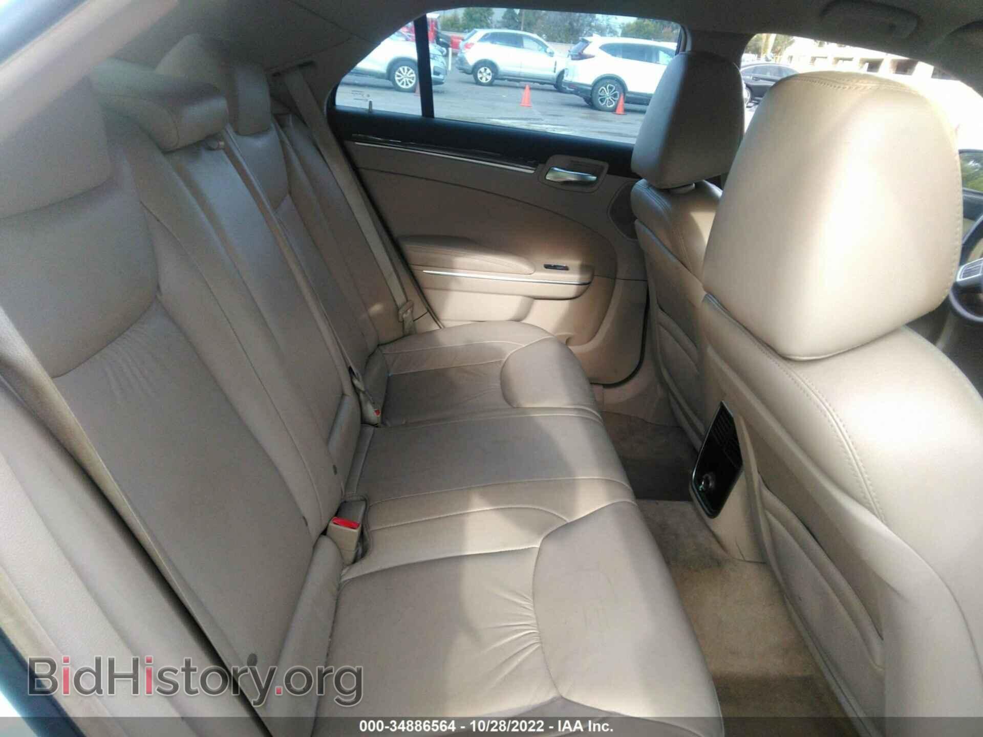2011 CHRYSLER 300 - VIN: 2C3CA5CG7BH592242 - Фото 8