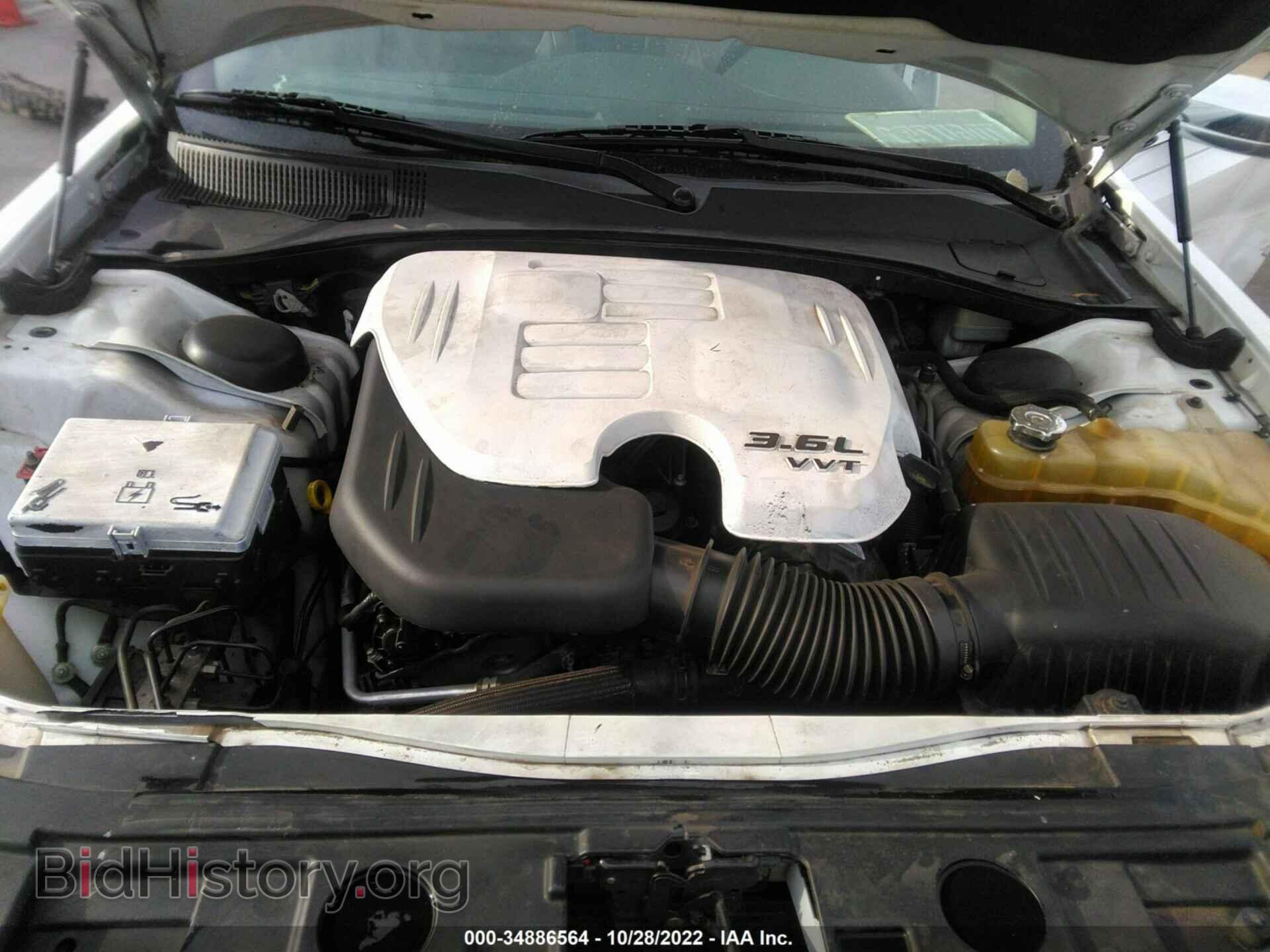 2011 CHRYSLER 300 - VIN: 2C3CA5CG7BH592242 - Фото 10