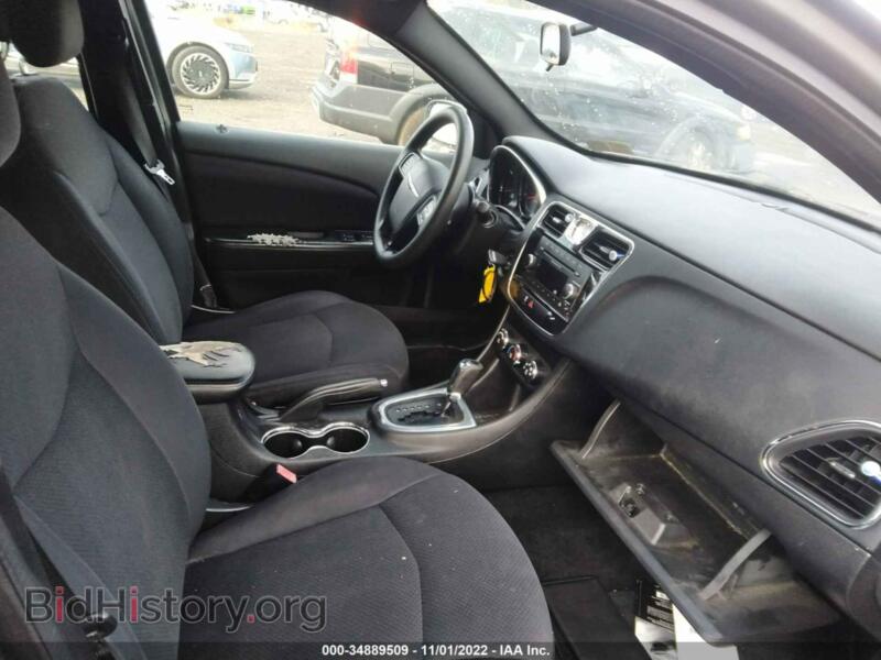 2013 Chrysler 200 (VIN 1C3CCBAB7DN641921) — фото 5 из 11