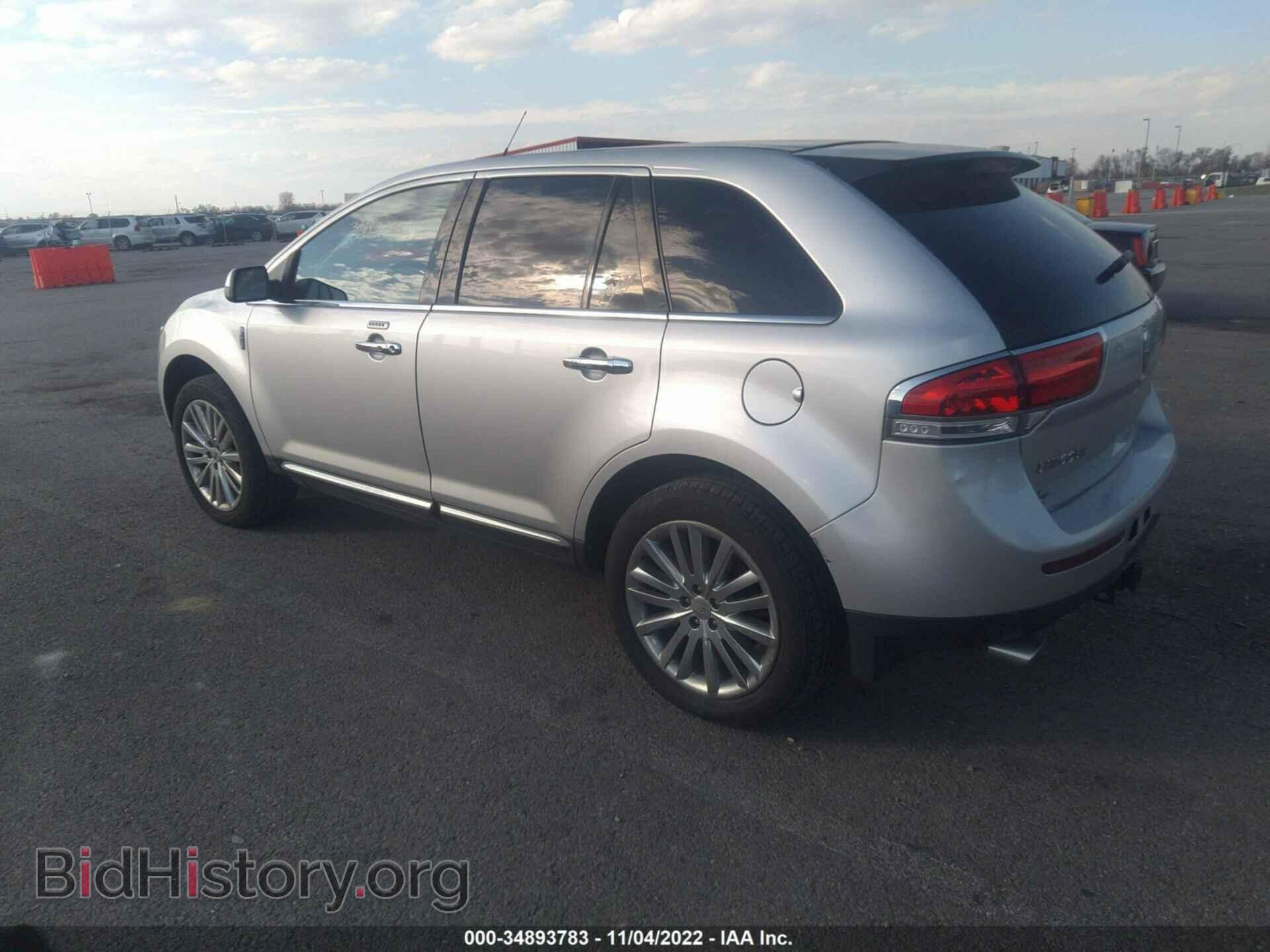 2011 LINCOLN MKX - VIN: 2LMDJ8JK1BBJ20503 - Photo 3
