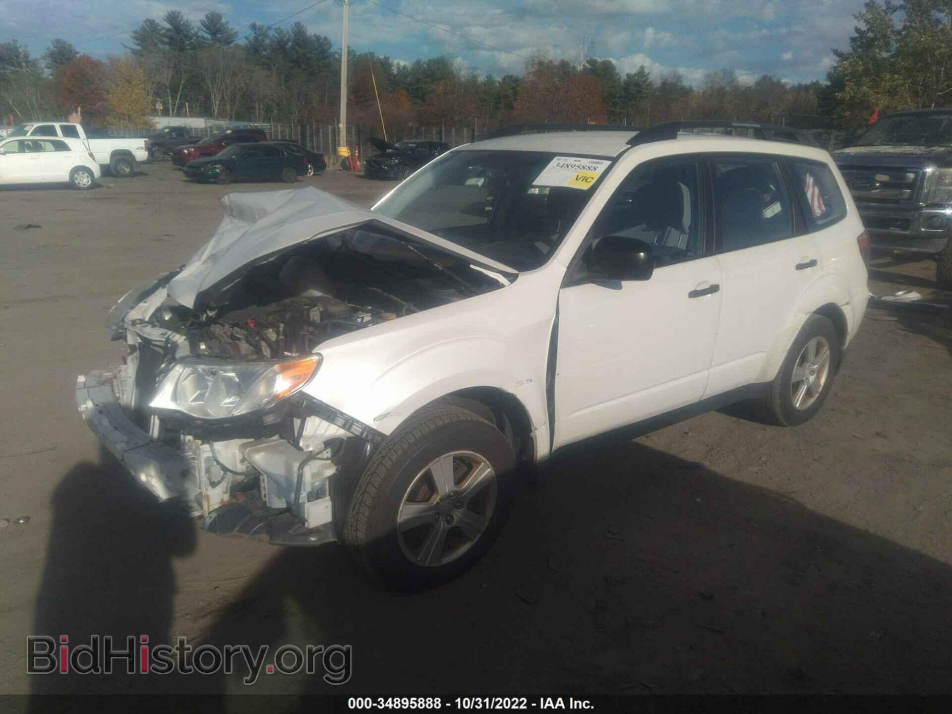 2011 SUBARU FORESTER - VIN: JF2SHABC2BH702440 - Фото 2