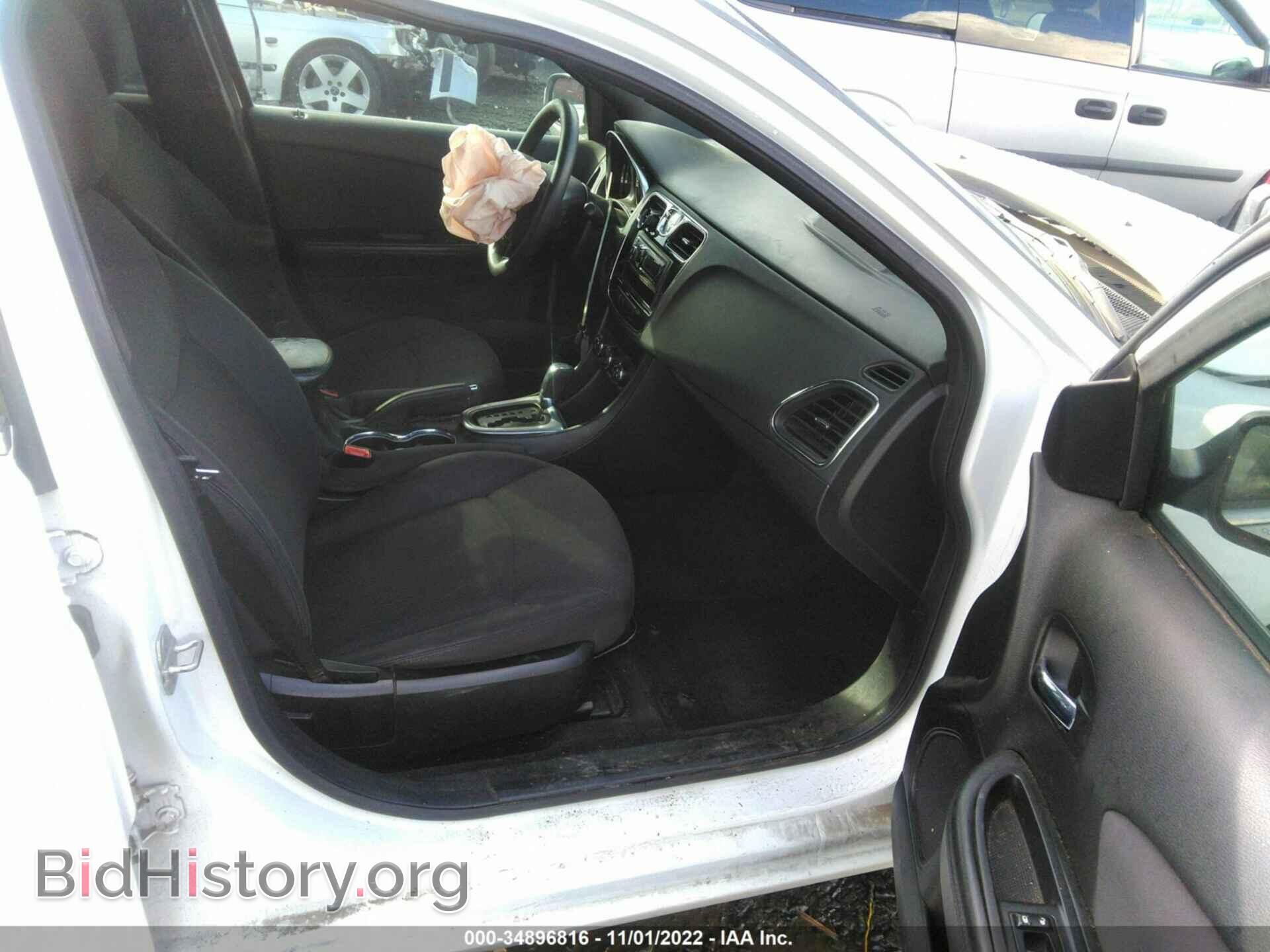 2012 CHRYSLER 200 - VIN: 1C3CCBAB4CN292733 - Фото 5