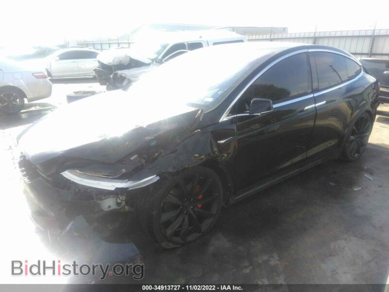 2017 Tesla MODEL X (VIN 5YJXCBE44HF061068) — photo 2 of 11