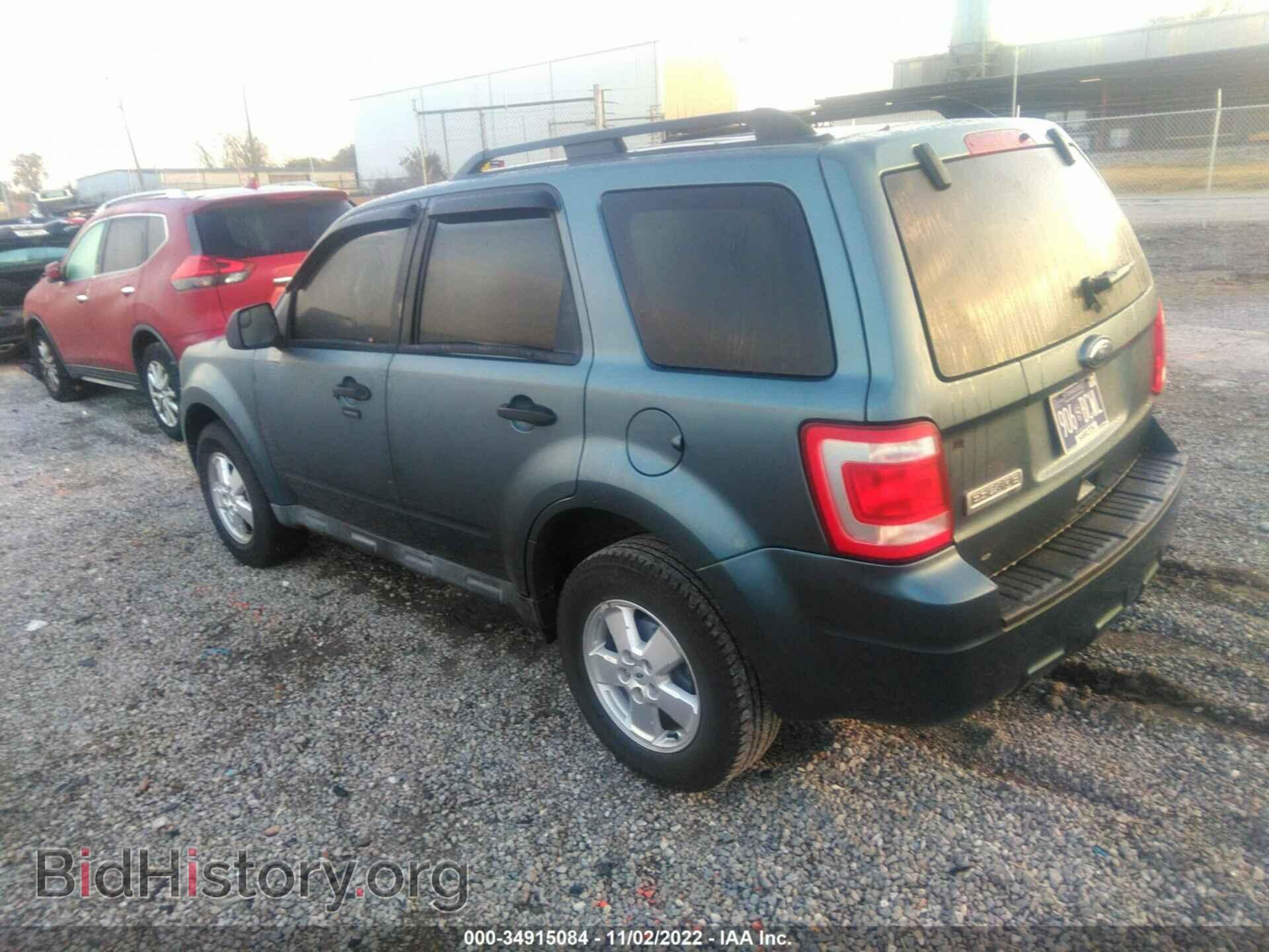 2010 FORD ESCAPE - VIN: 1FMCU0D71AKB19279 - Фото 3
