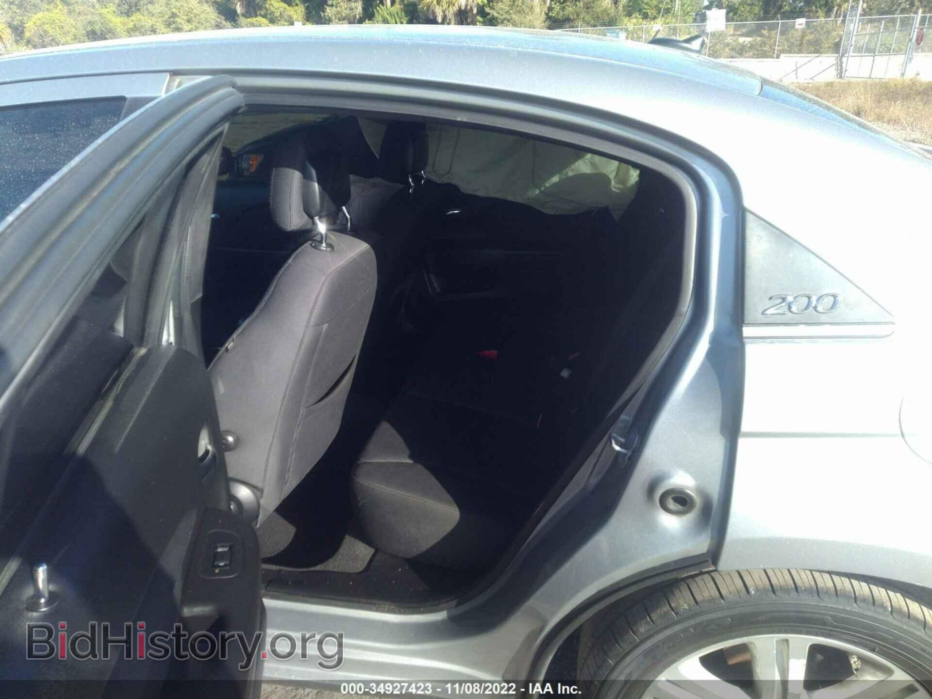 2013 CHRYSLER 200 - VIN: 1C3CCBAB1DN660402 - Photo 8