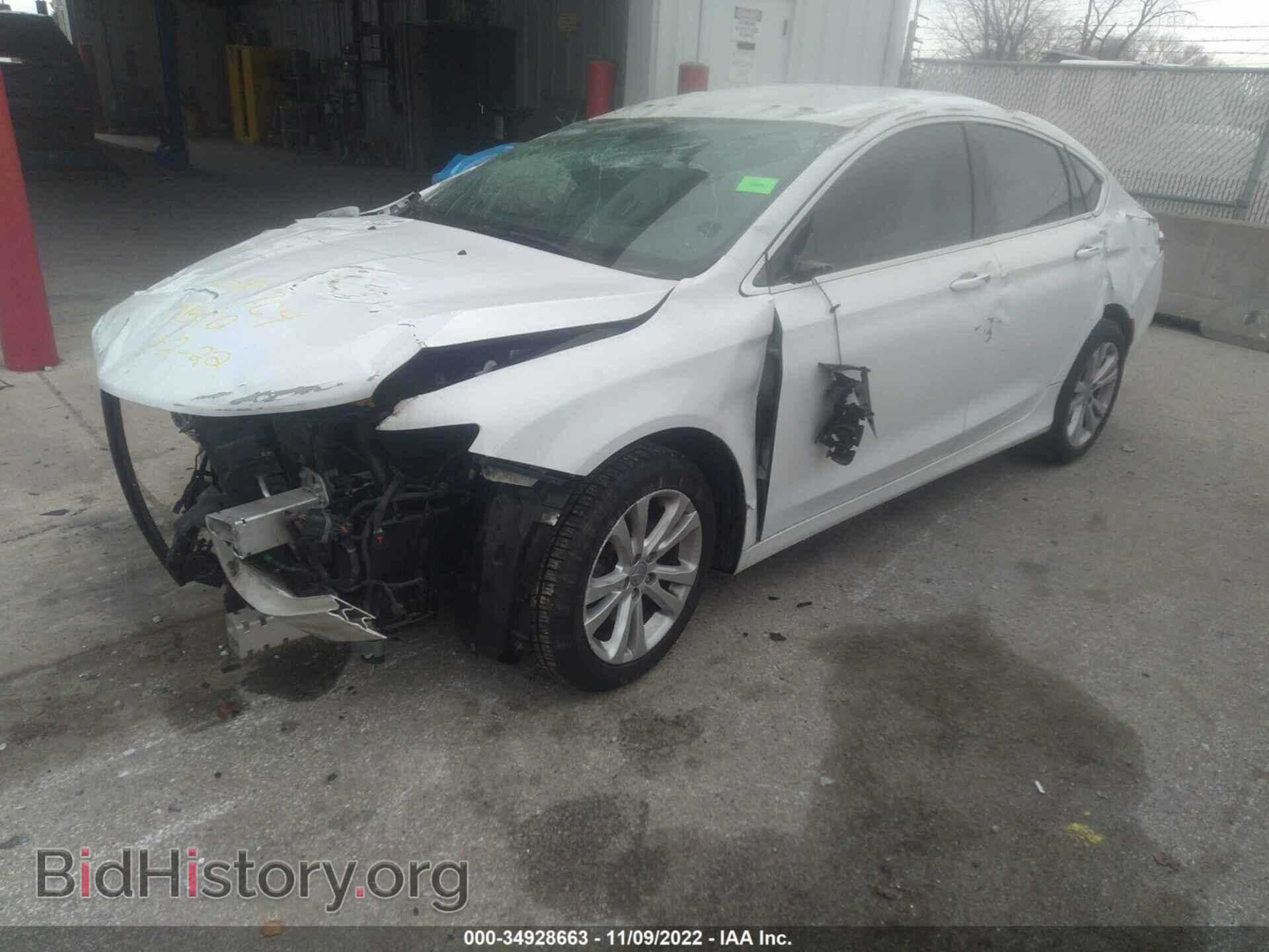 2015 CHRYSLER 200 - VIN: 1C3CCCAB3FN697704 - Фото 2