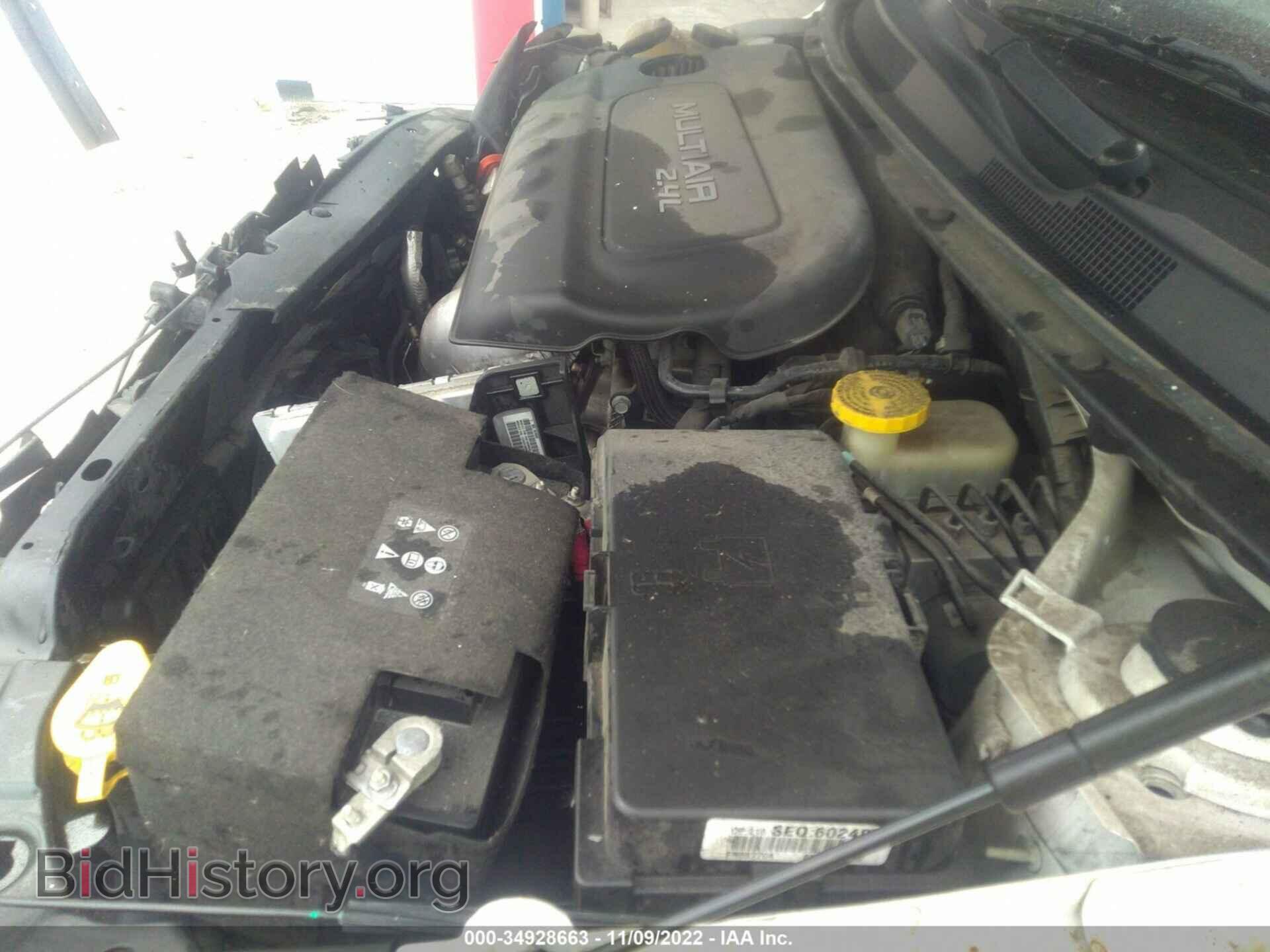 2015 CHRYSLER 200 - VIN: 1C3CCCAB3FN697704 - Фото 10