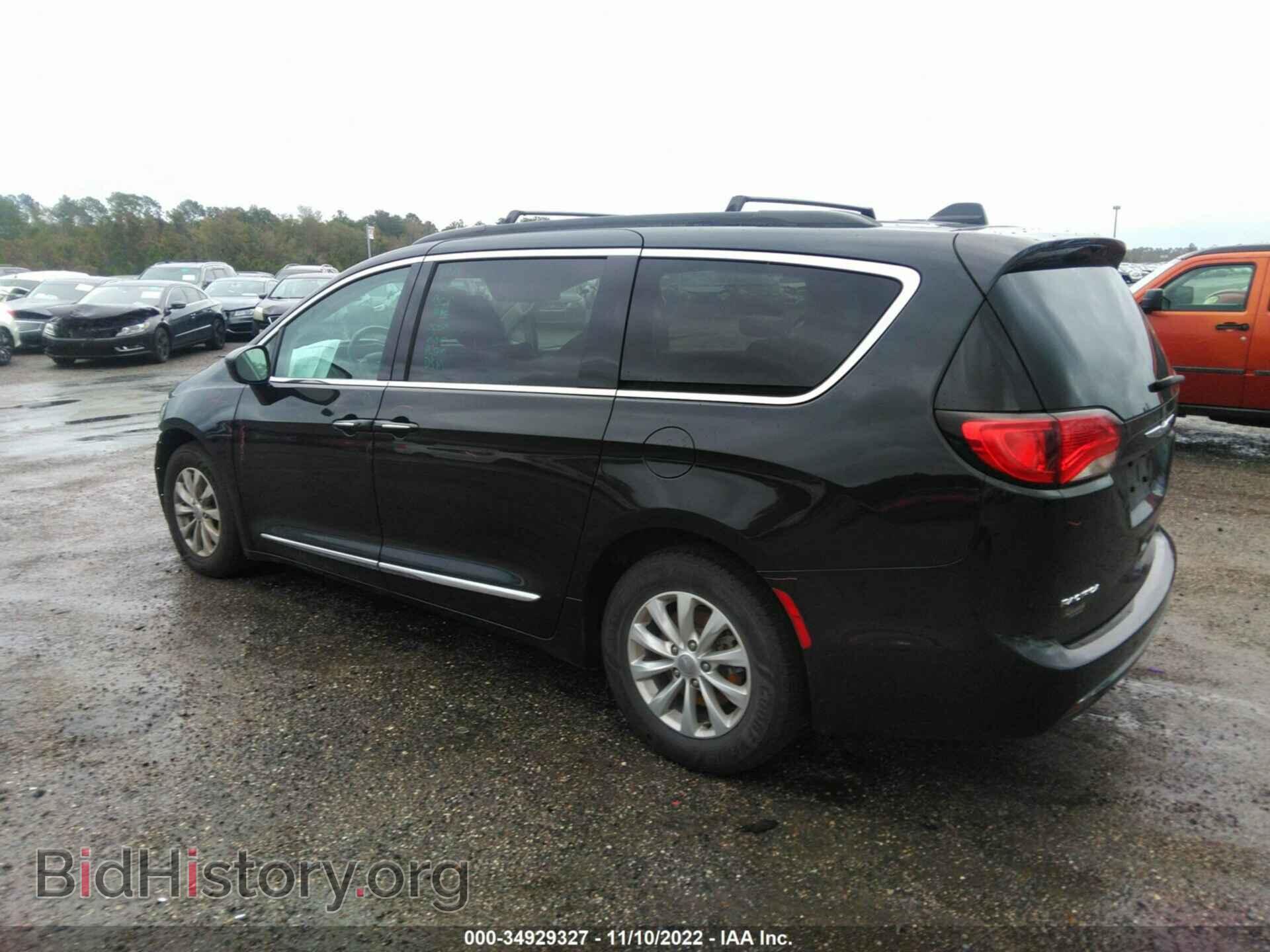 2017 CHRYSLER PACIFICA - VIN: 2C4RC1BG8HR524321 - Фото 3