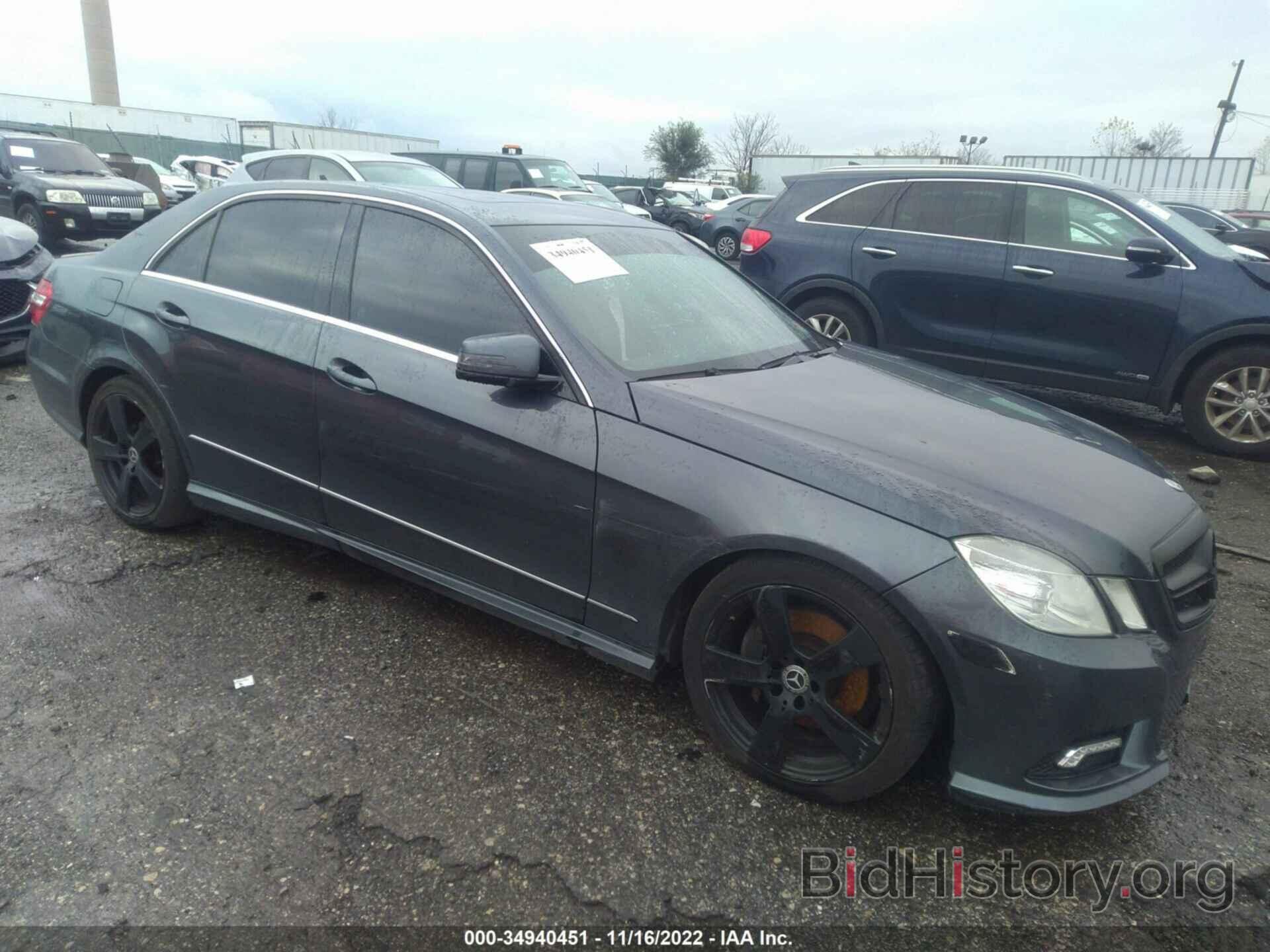 Photo WDDHF8HB0BA463989 - MERCEDES-BENZ E-CLASS 2011