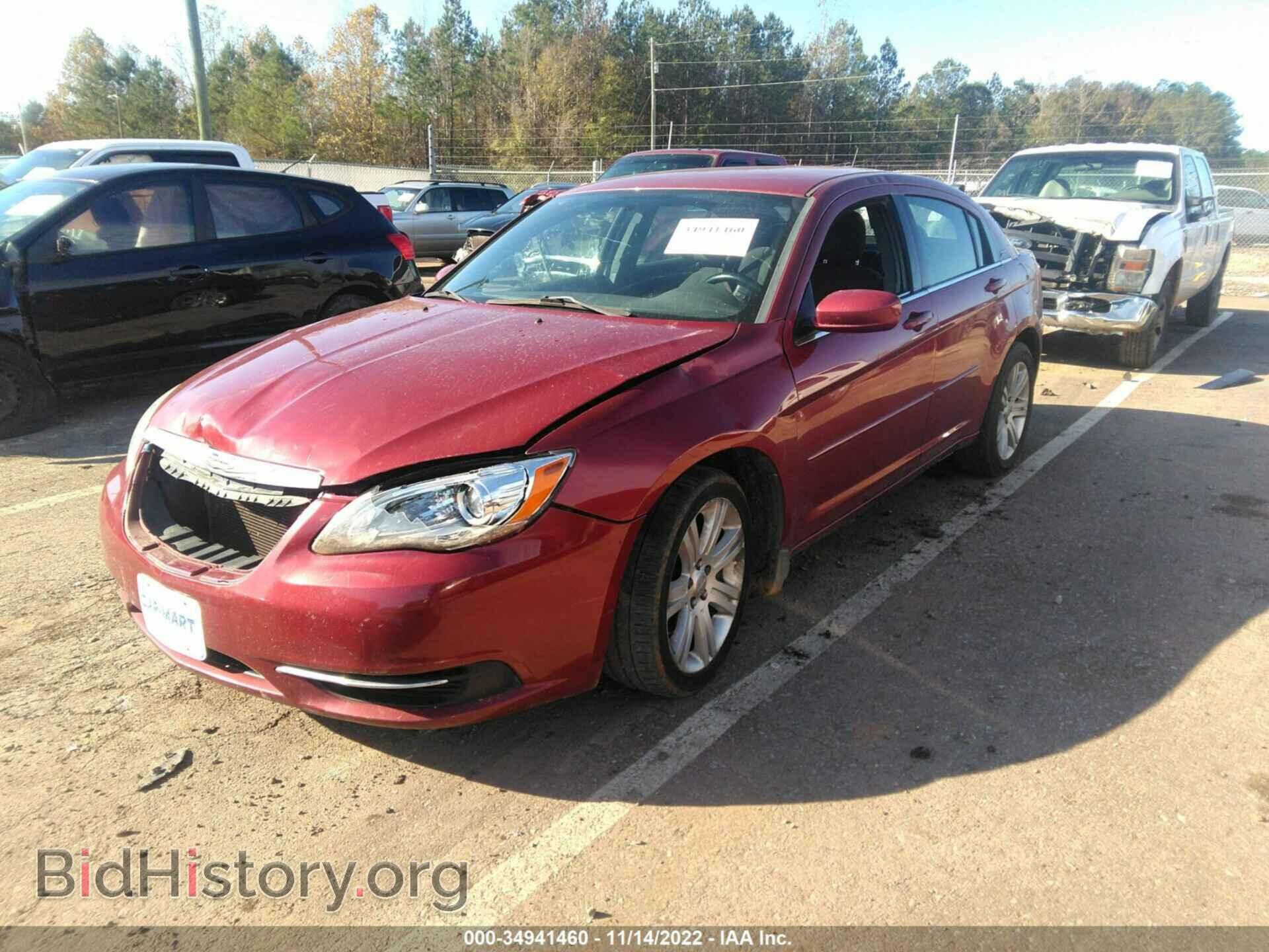 2013 CHRYSLER 200 - VIN: 1C3CCBBB7DN714042 - Фото 2