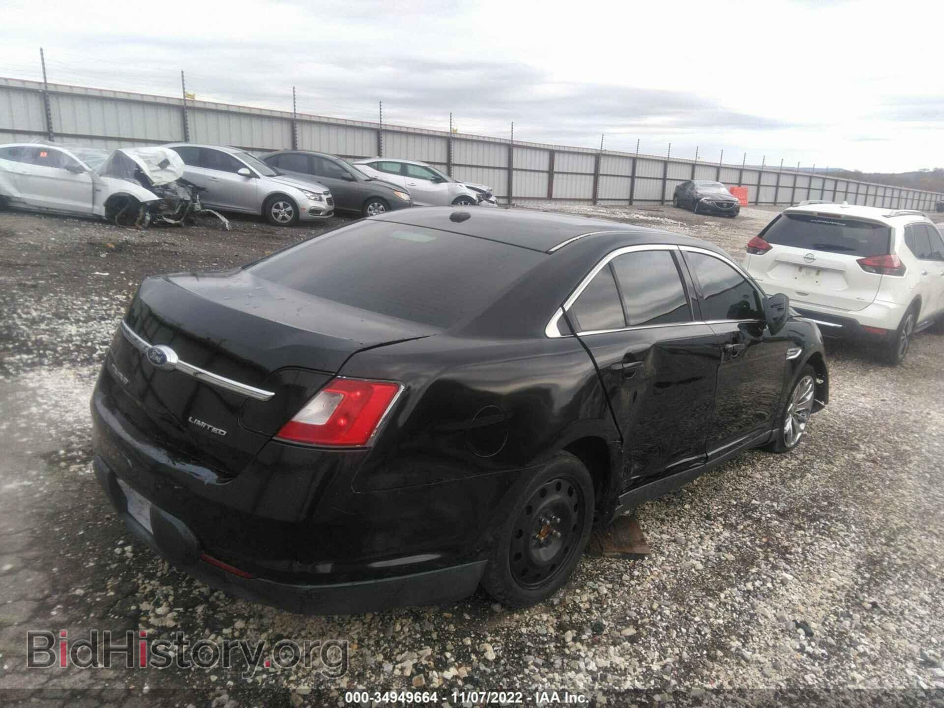 2011 FORD TAURUS - VIN: 1FAHP2FW0BG135792 - Фото 4