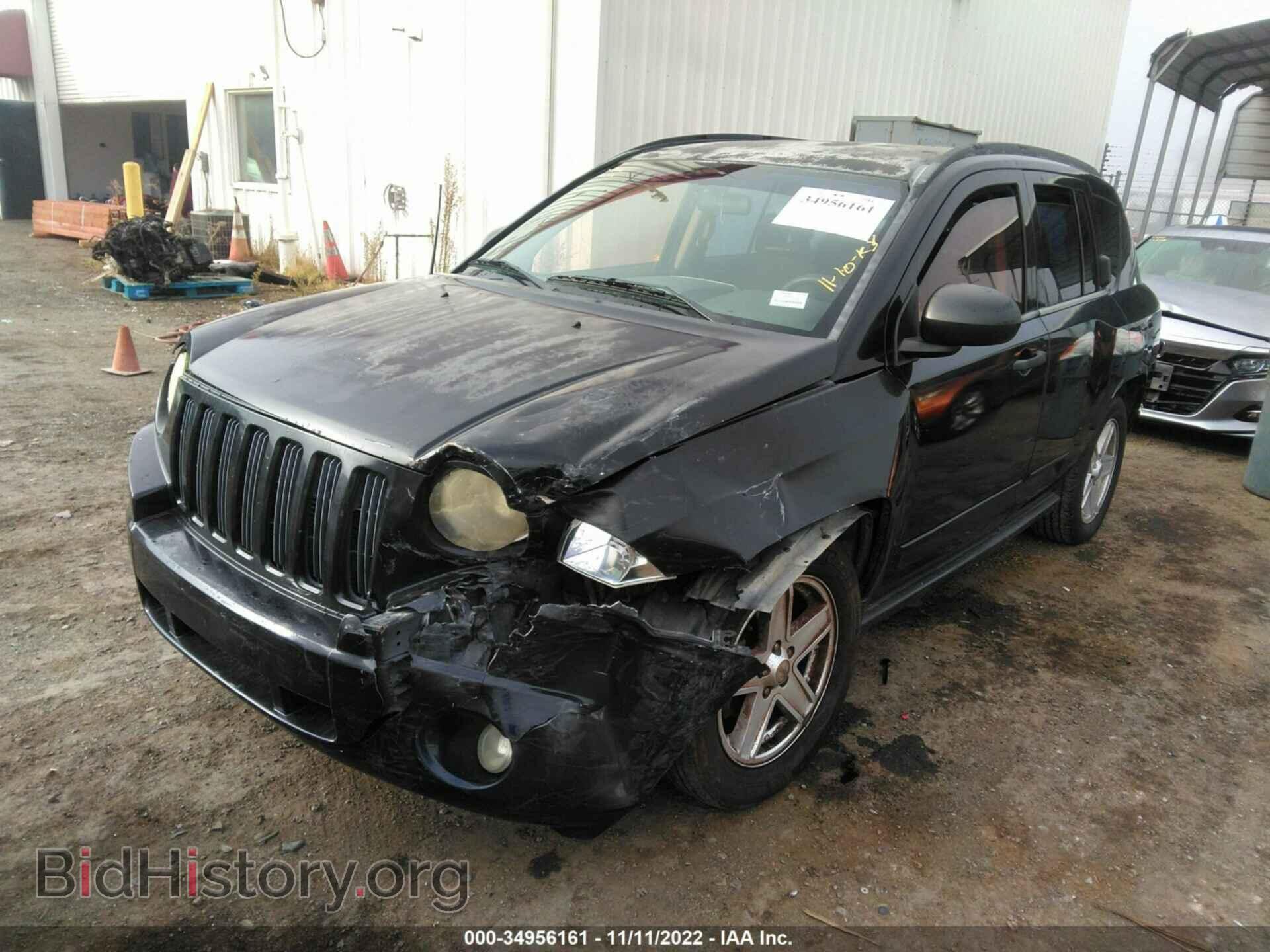 2008 JEEP COMPASS - VIN: 1J8FT47038D766817 - Фото 2