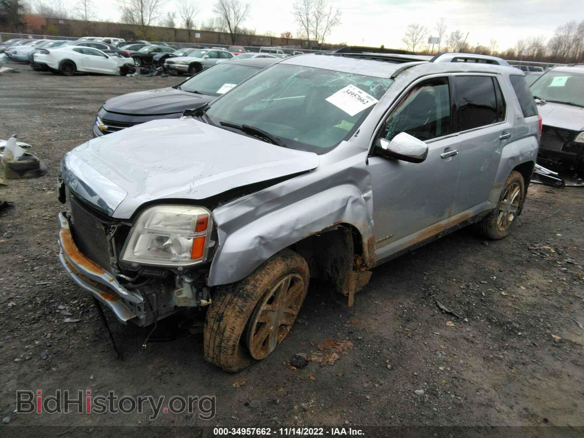 2011 GMC TERRAIN - VIN: 2CTFLXE57B6397901 - Photo 2