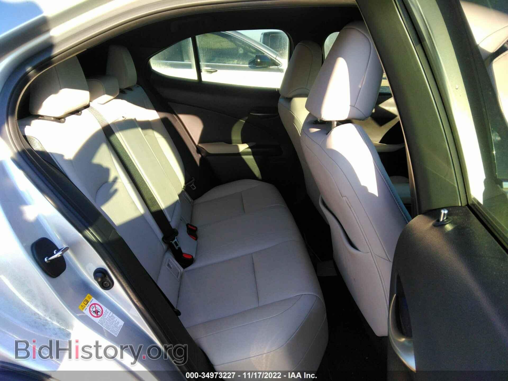 2019 LEXUS UX - VIN: JTHY3JBH2K2003992 - Photo 8
