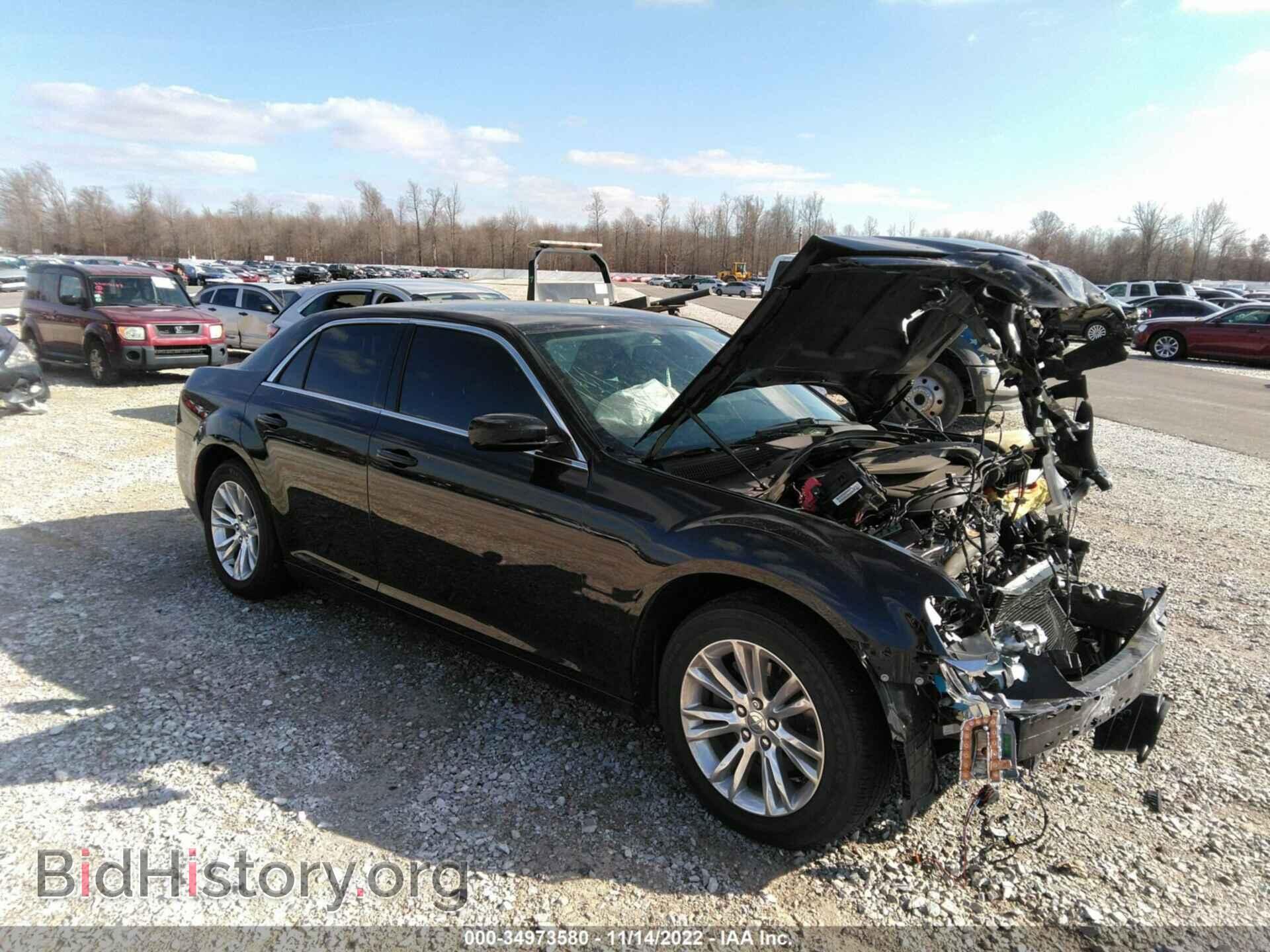 Фотография 2C3CCAAG1LH147518 - CHRYSLER 300 2020