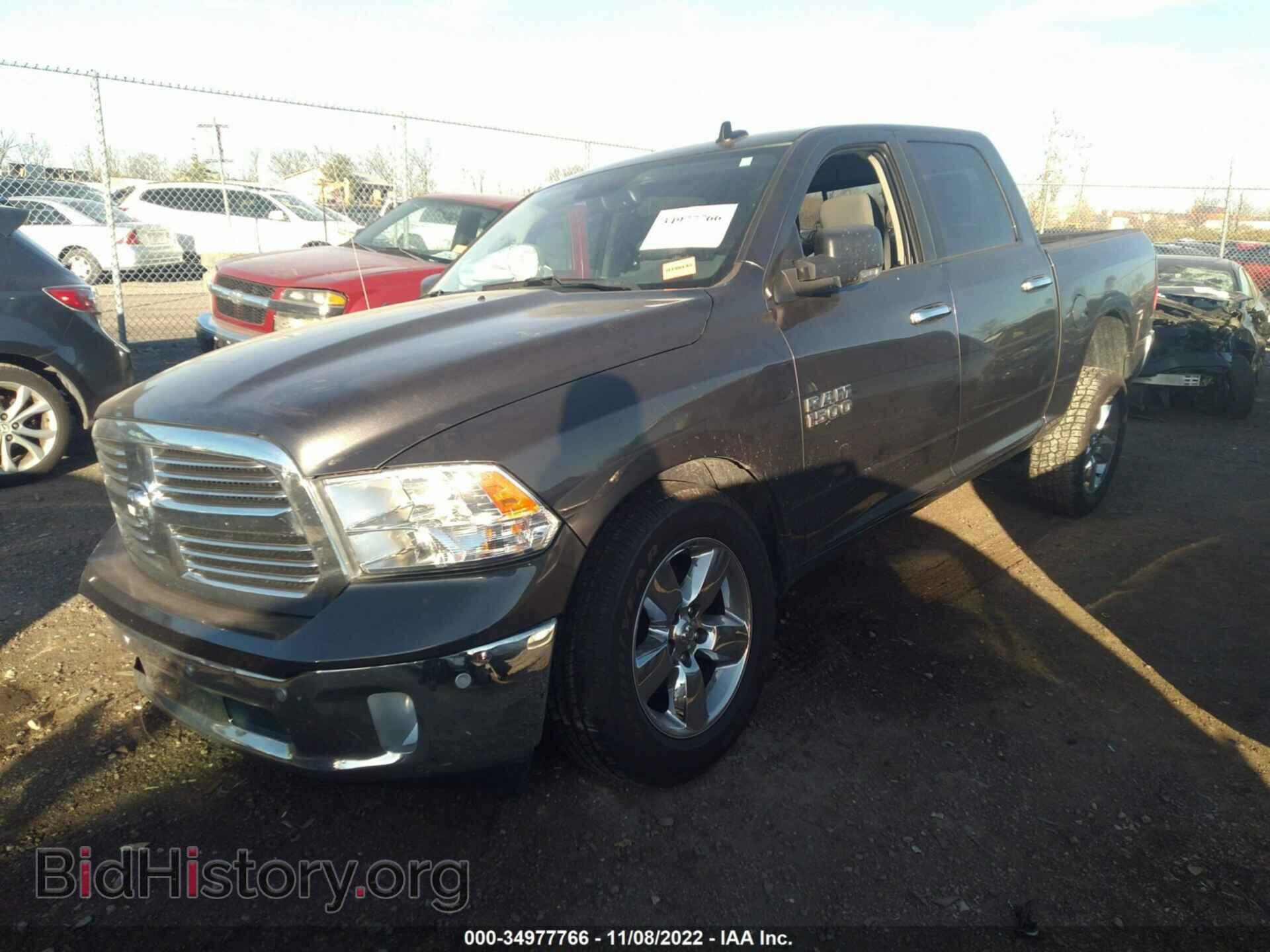 2018 RAM 1500 - VIN: 3C6RR7LG4JG251137 - Фото 2