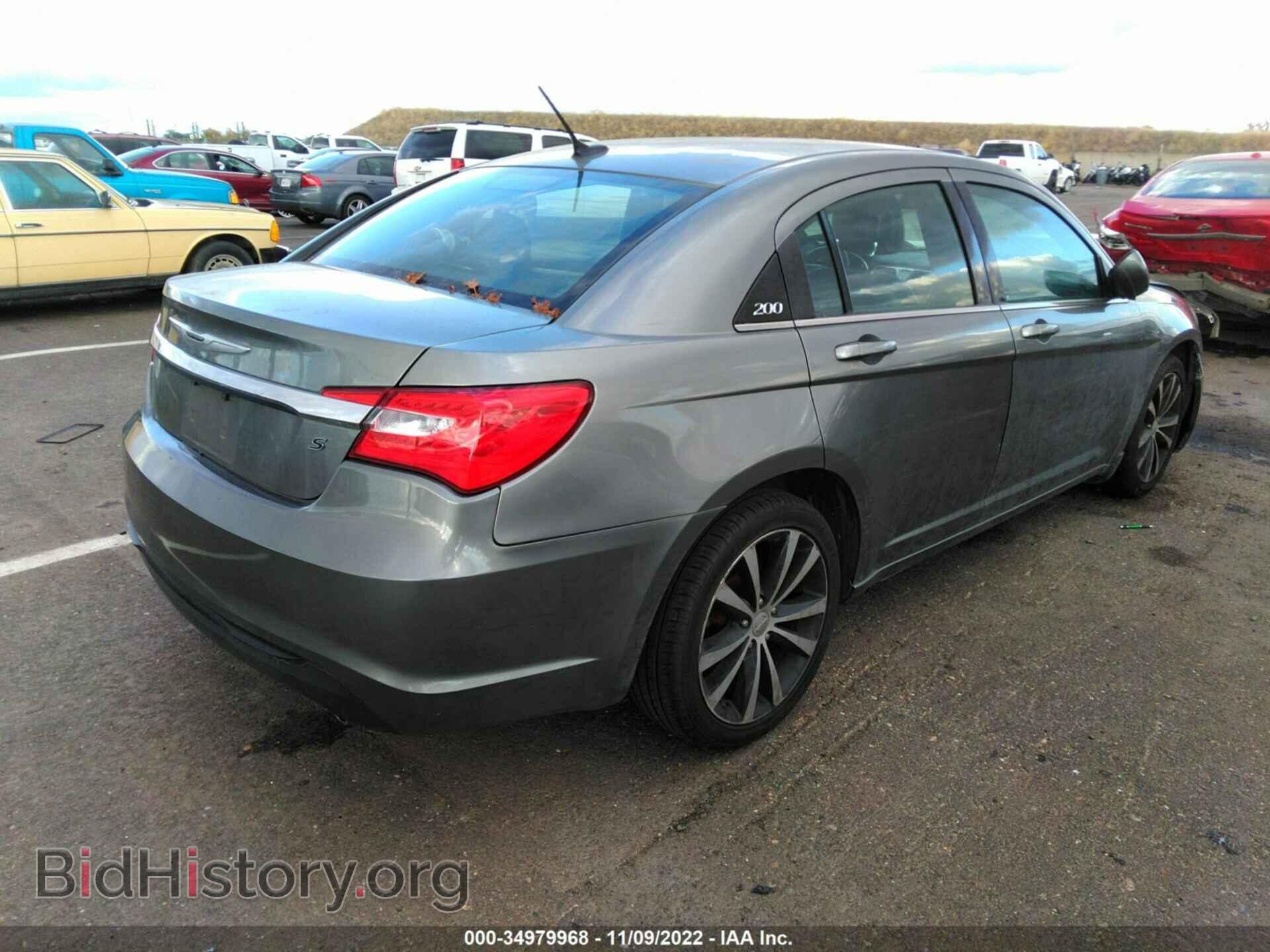 2012 CHRYSLER 200 - VIN: 1C3CCBHG3CN245064 - Фото 4