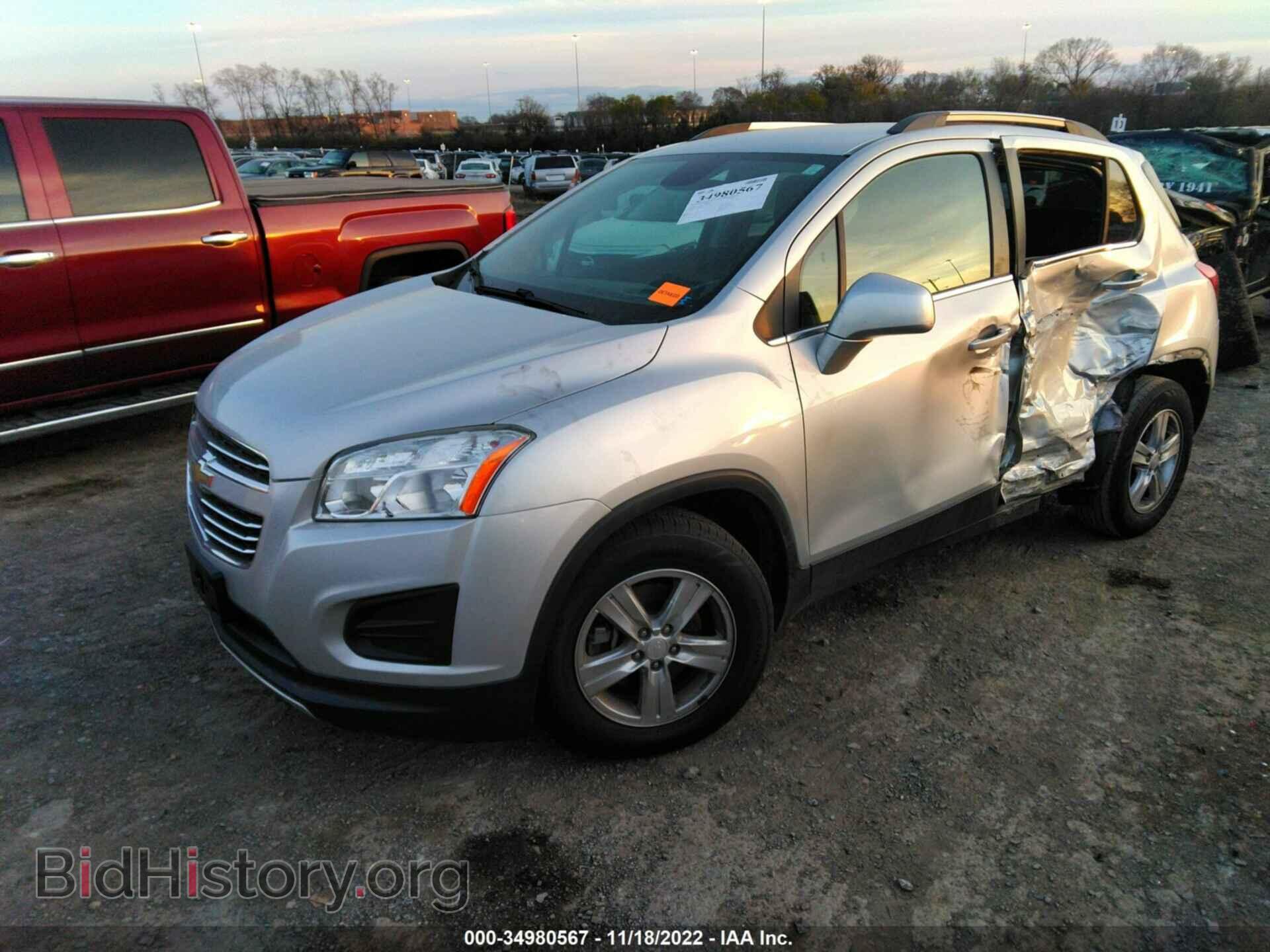 2016 CHEVROLET TRAX - VIN: 3GNCJLSB0GL150379 - Фото 2