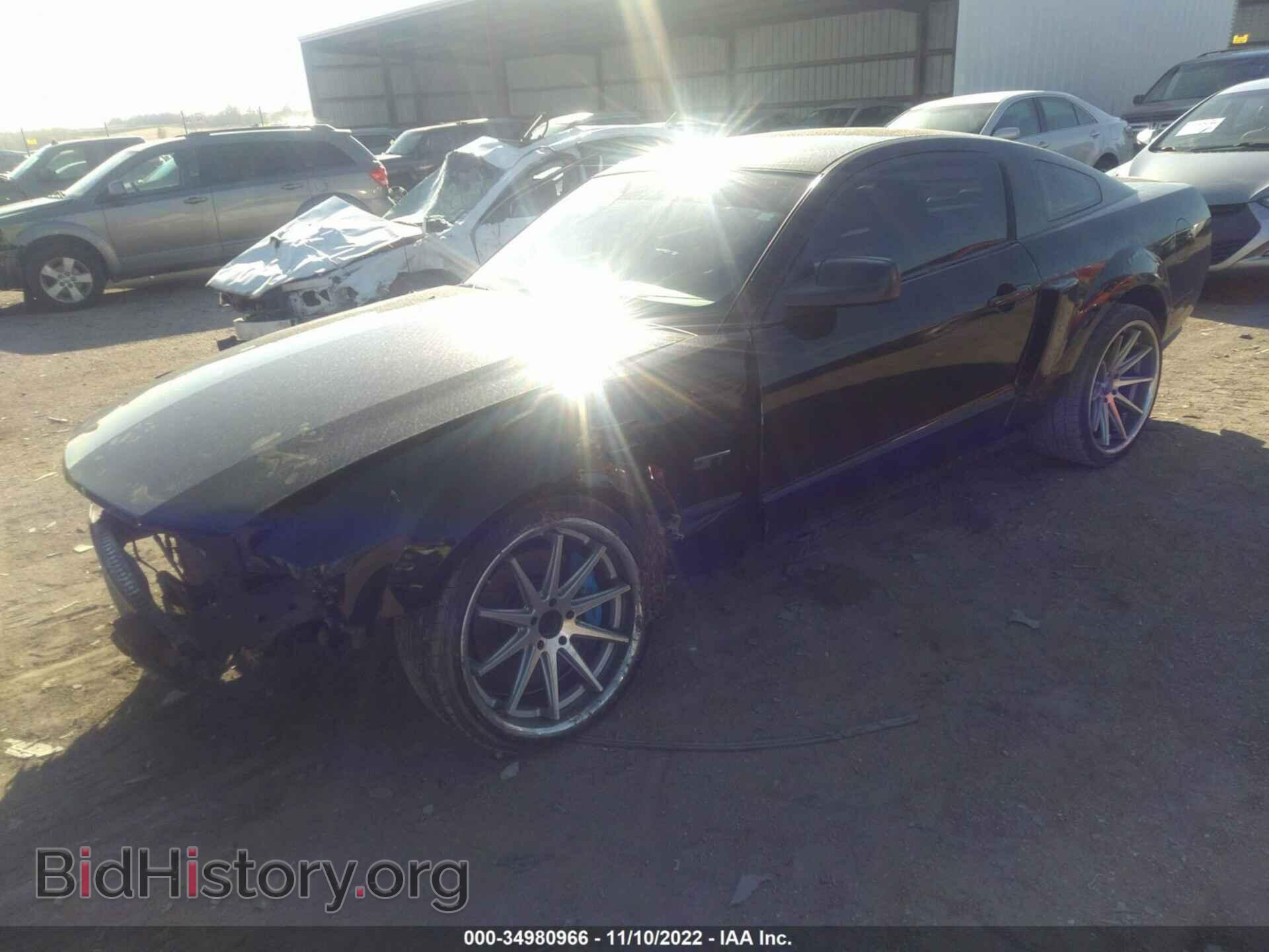 2006 FORD MUSTANG - VIN: 1ZVFT82H665187546 - Фото 2