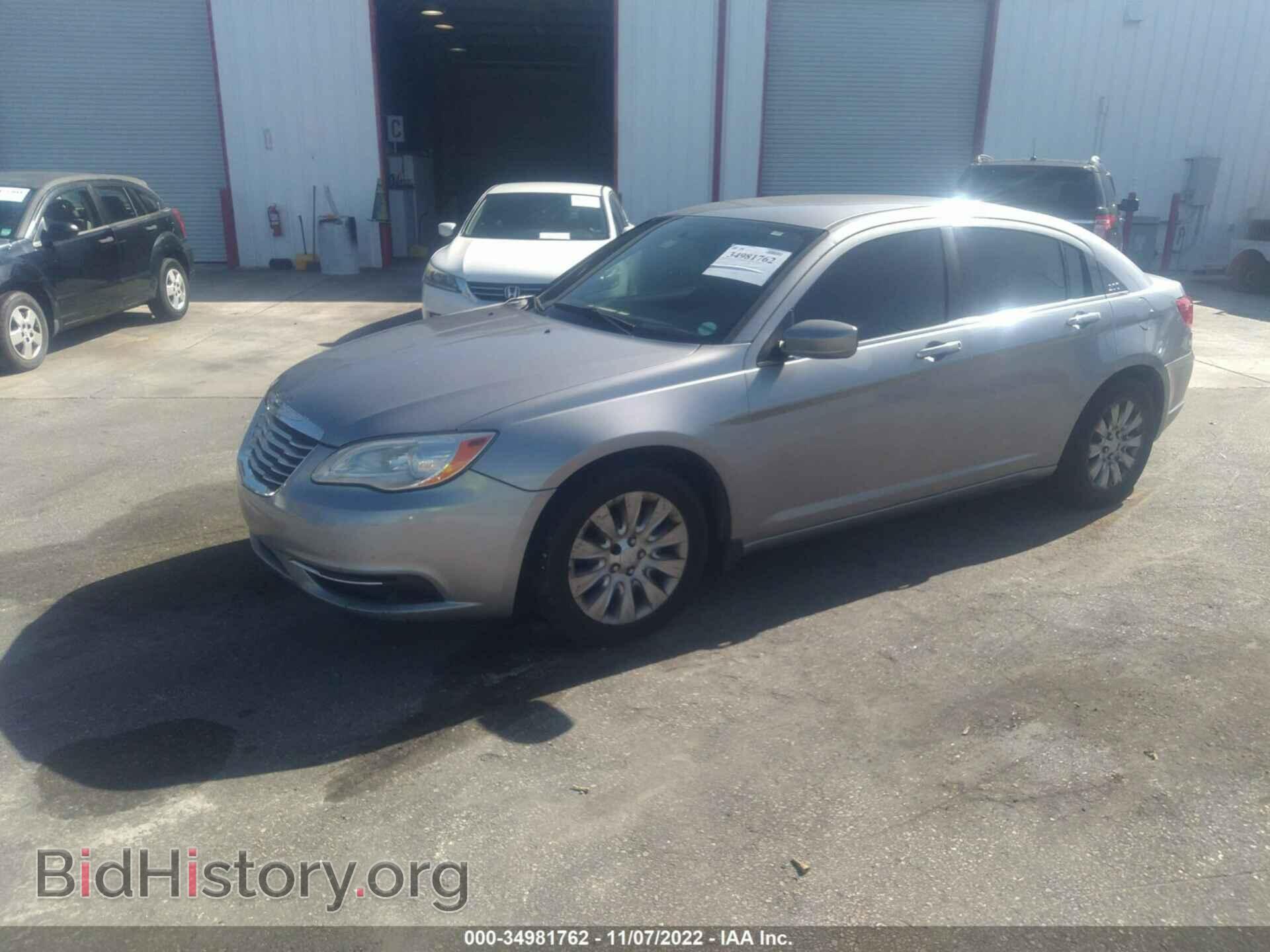 2014 CHRYSLER 200 - VIN: 1C3CCBAB7EN205507 - Фото 2