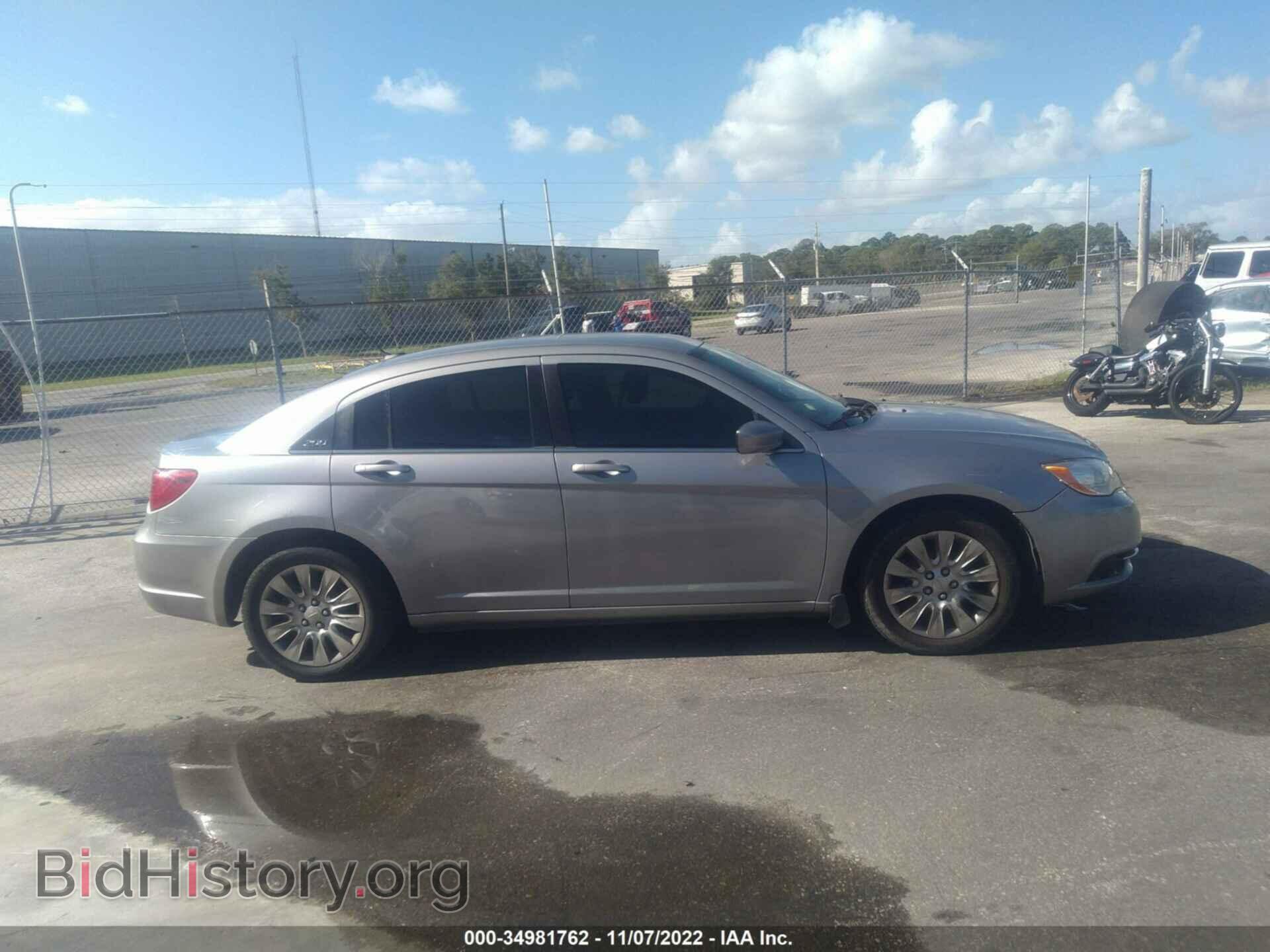 2014 CHRYSLER 200 - VIN: 1C3CCBAB7EN205507 - Фото 6