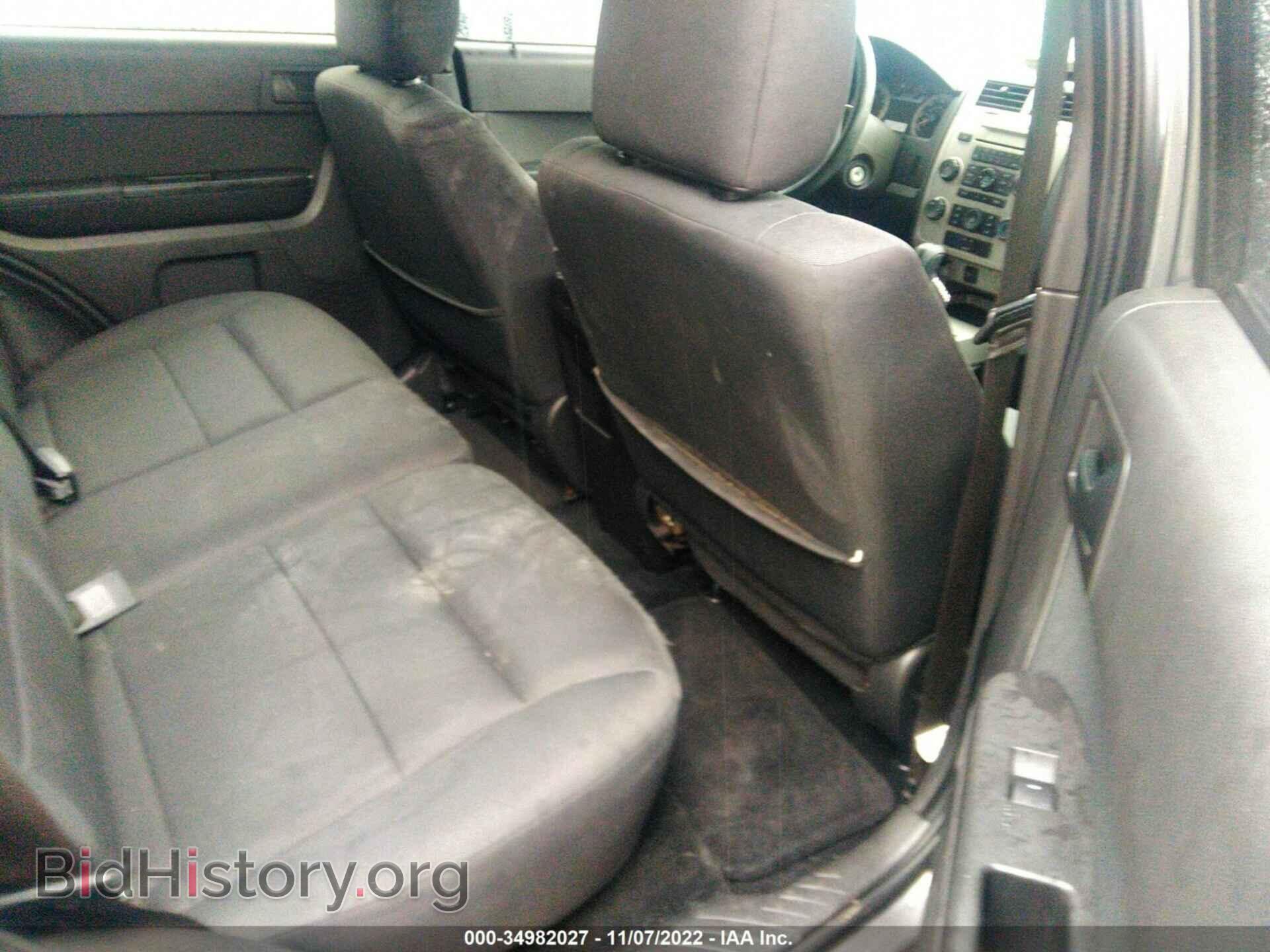 2011 FORD ESCAPE - VIN: 1FMCU0D72BKA94622 - Фото 8