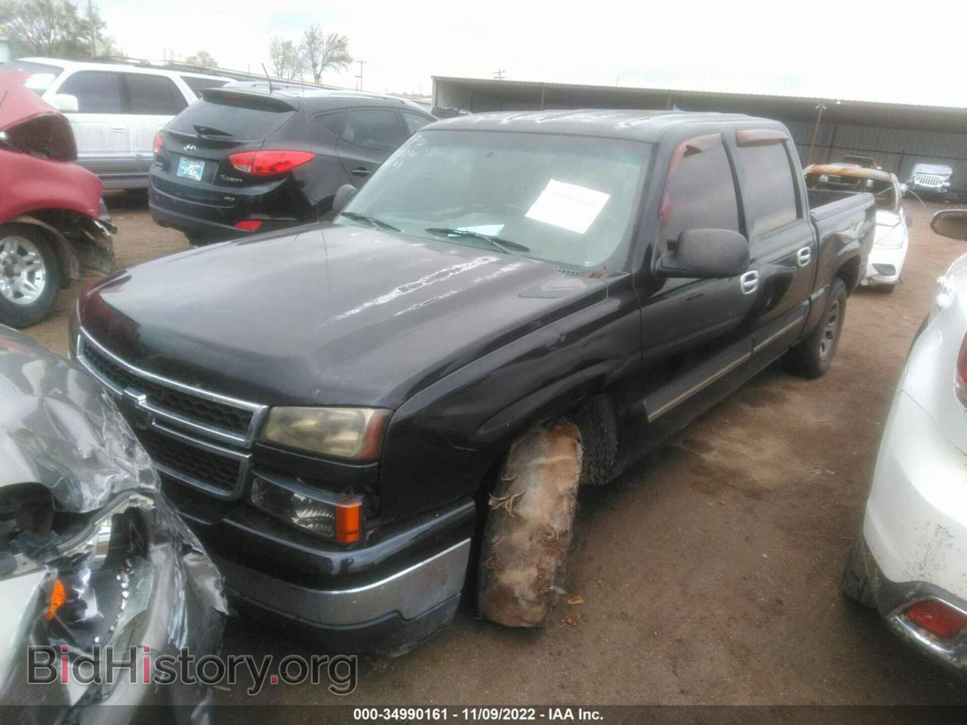 2006 CHEVROLET SILVERADO 1500 - VIN: 2GCEC13V561287410 - Фото 2