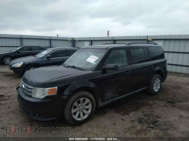 2011 Ford FLEX (VIN 2FMGK5BC8BBD17440) — фото 2 из 10