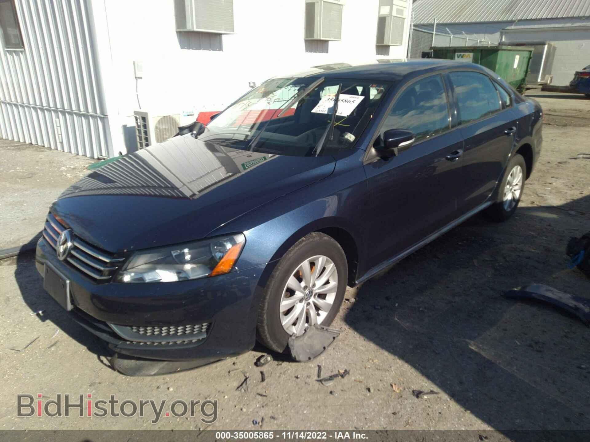 2013 VOLKSWAGEN PASSAT - VIN: 1VWAP7A31DC042101 - Фото 2
