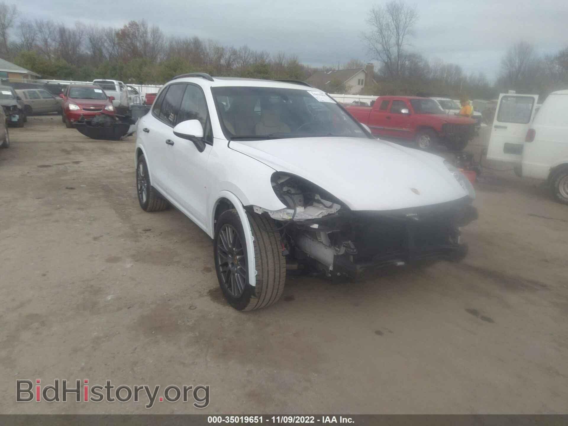 2017 PORSCHE CAYENNE - VIN: WP1AA2A20HKA87880 - Photo 6