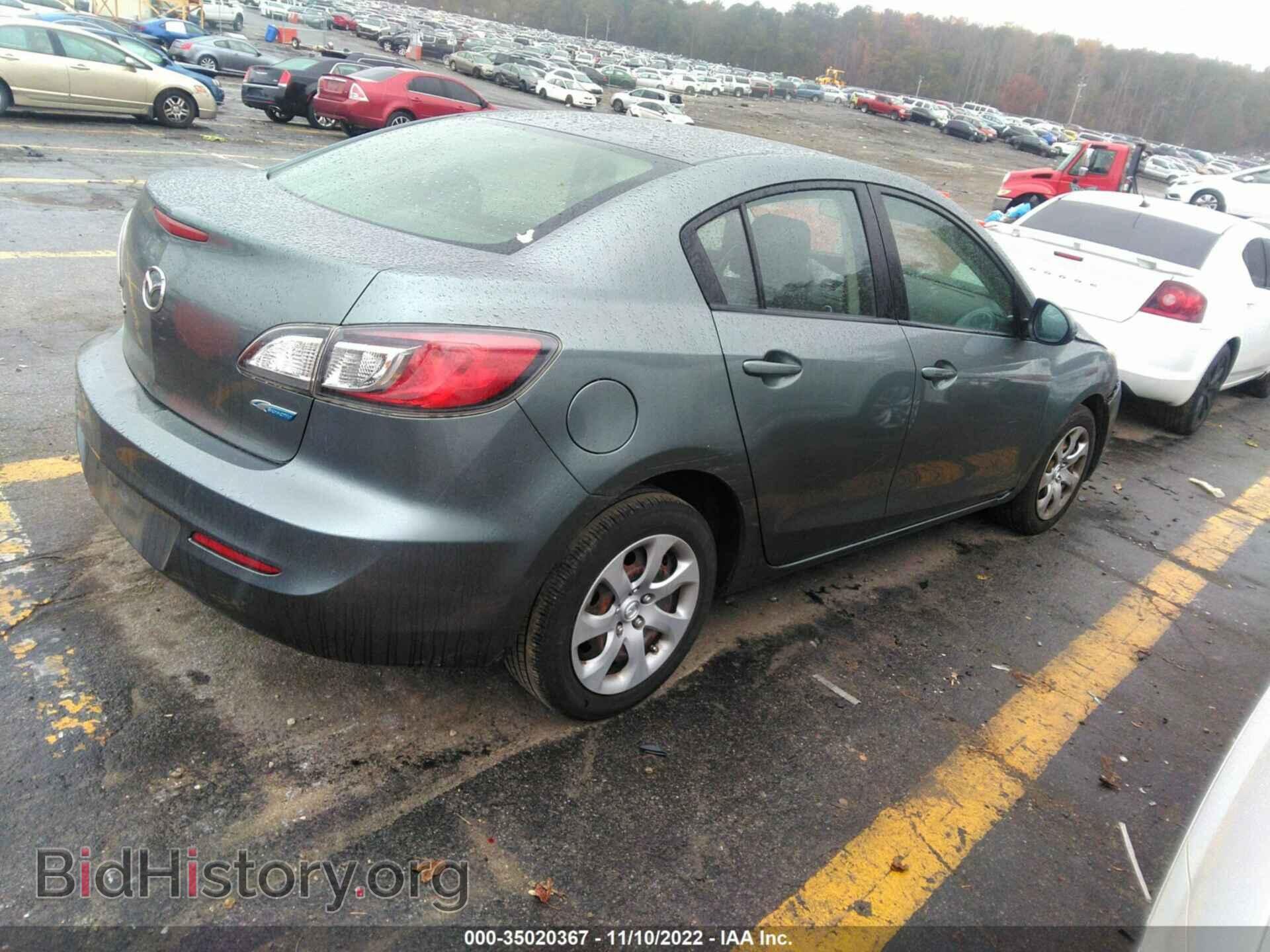 2013 MAZDA MAZDA3 - VIN: JM1BL1U78D1749626 - Фото 2