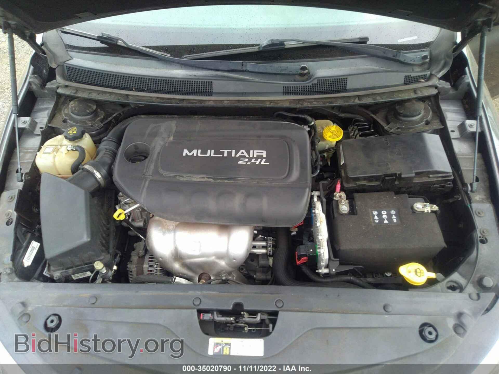 2015 CHRYSLER 200 - VIN: 1C3CCCAB2FN753115 - Фото 10