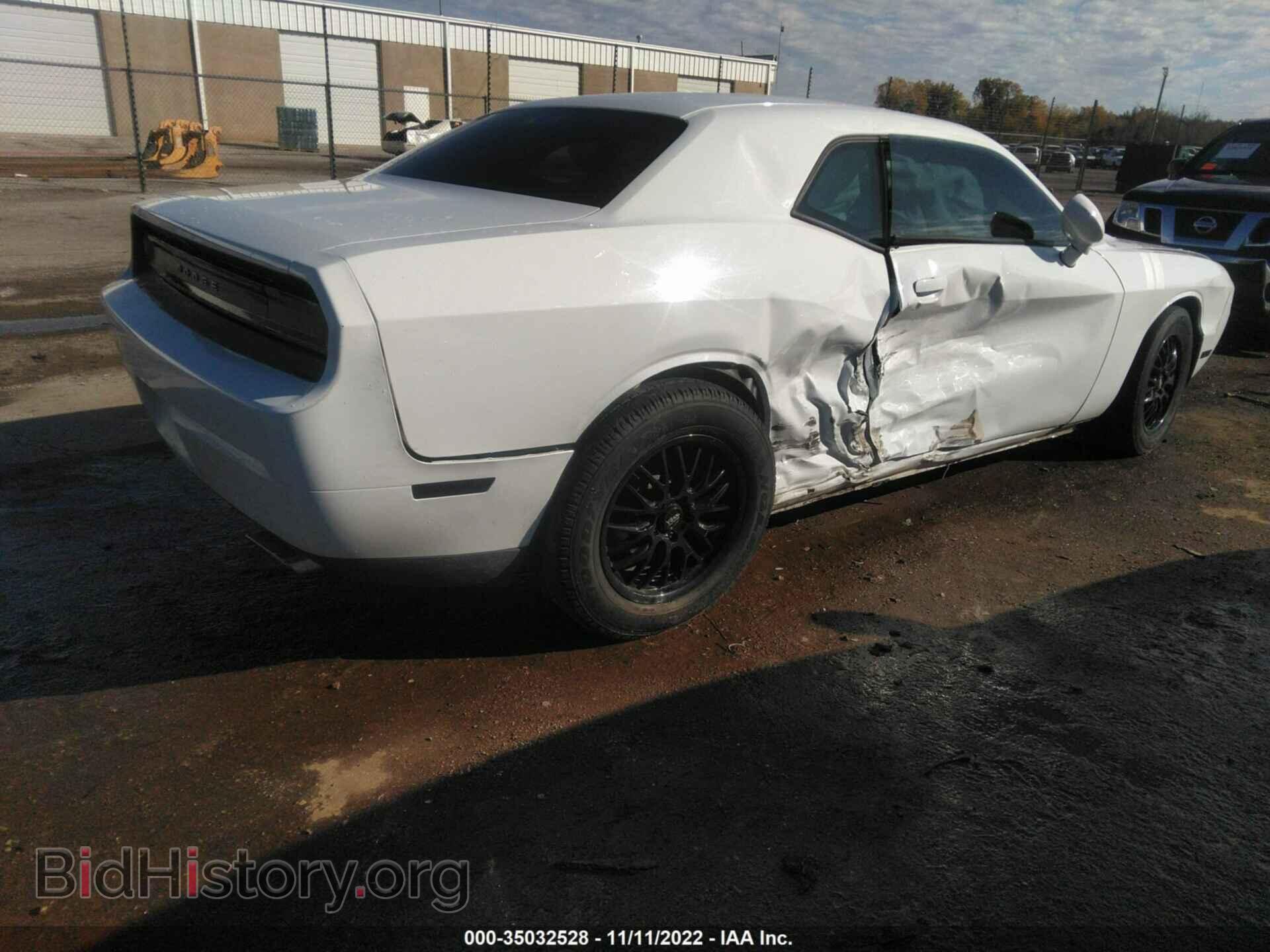 2014 DODGE CHALLENGER - VIN: 2C3CDYAG5EH257481 - Фото 4