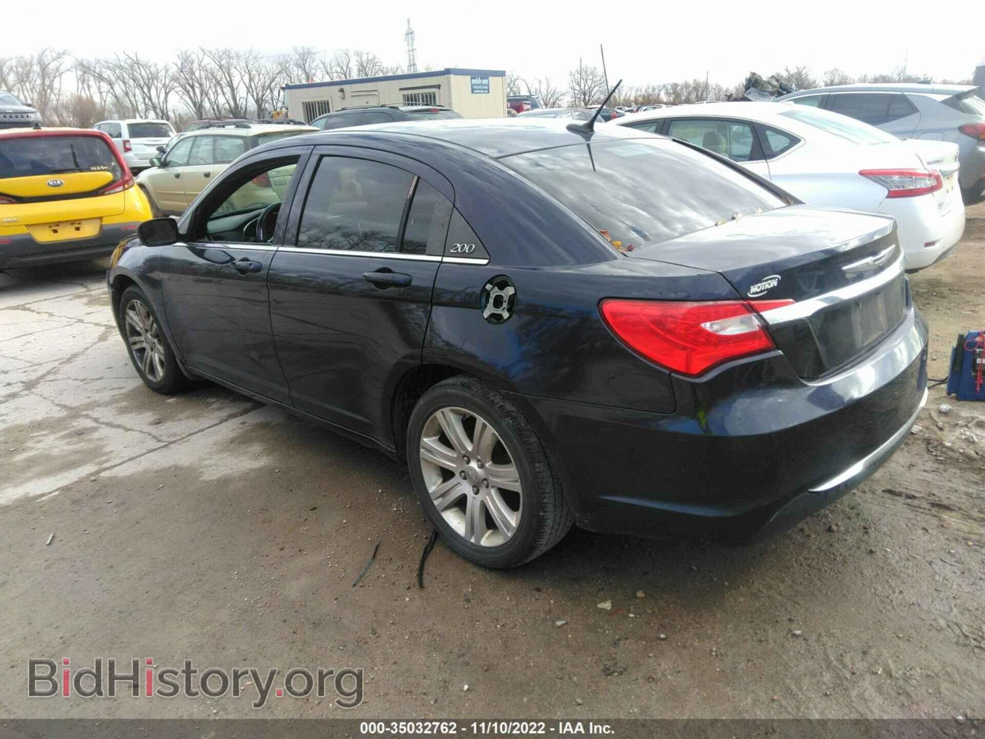 2011 CHRYSLER 200 - VIN: 1C3BC1FB2BN600382 - Фото 3