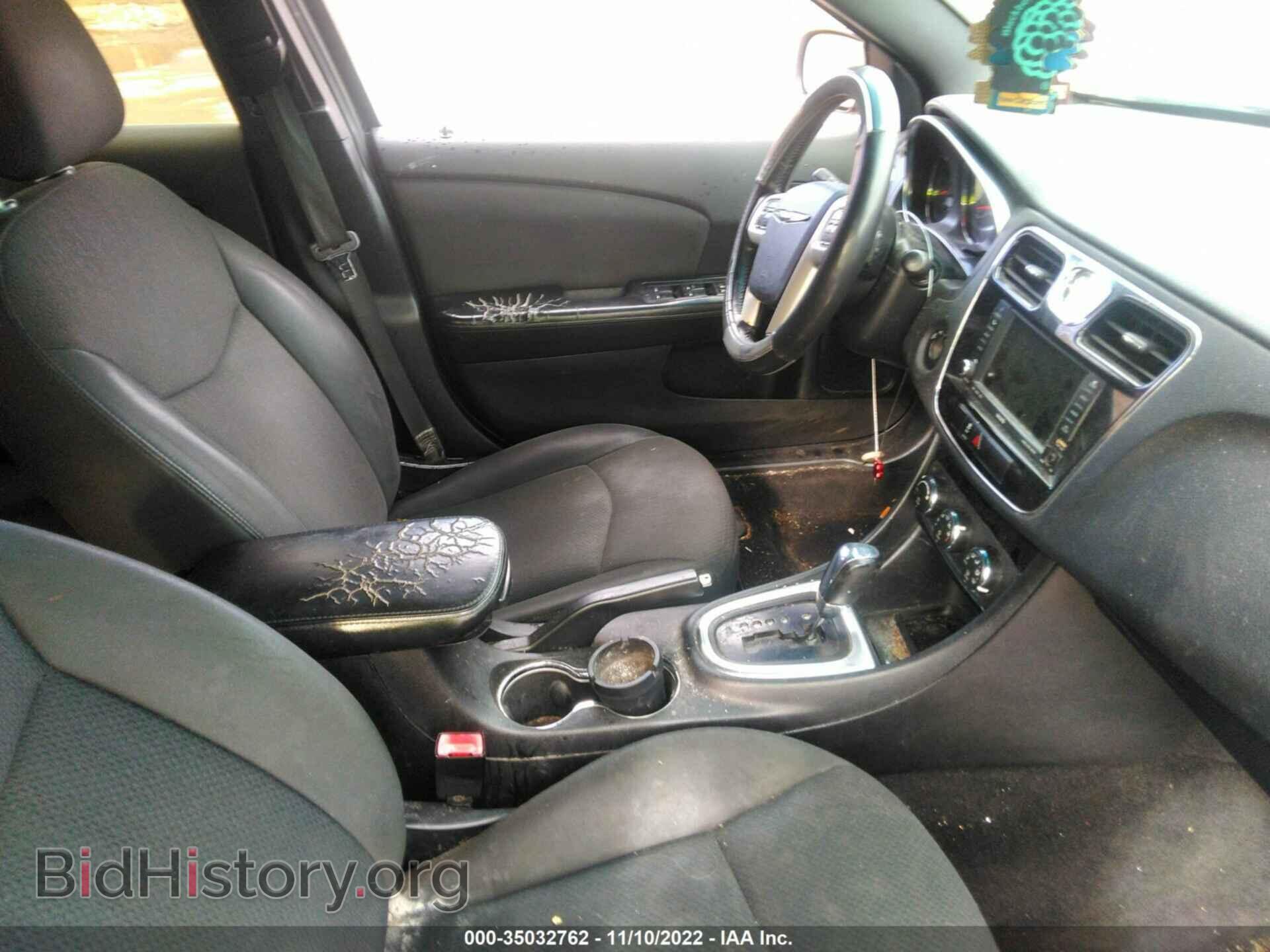 2011 CHRYSLER 200 - VIN: 1C3BC1FB2BN600382 - Фото 5