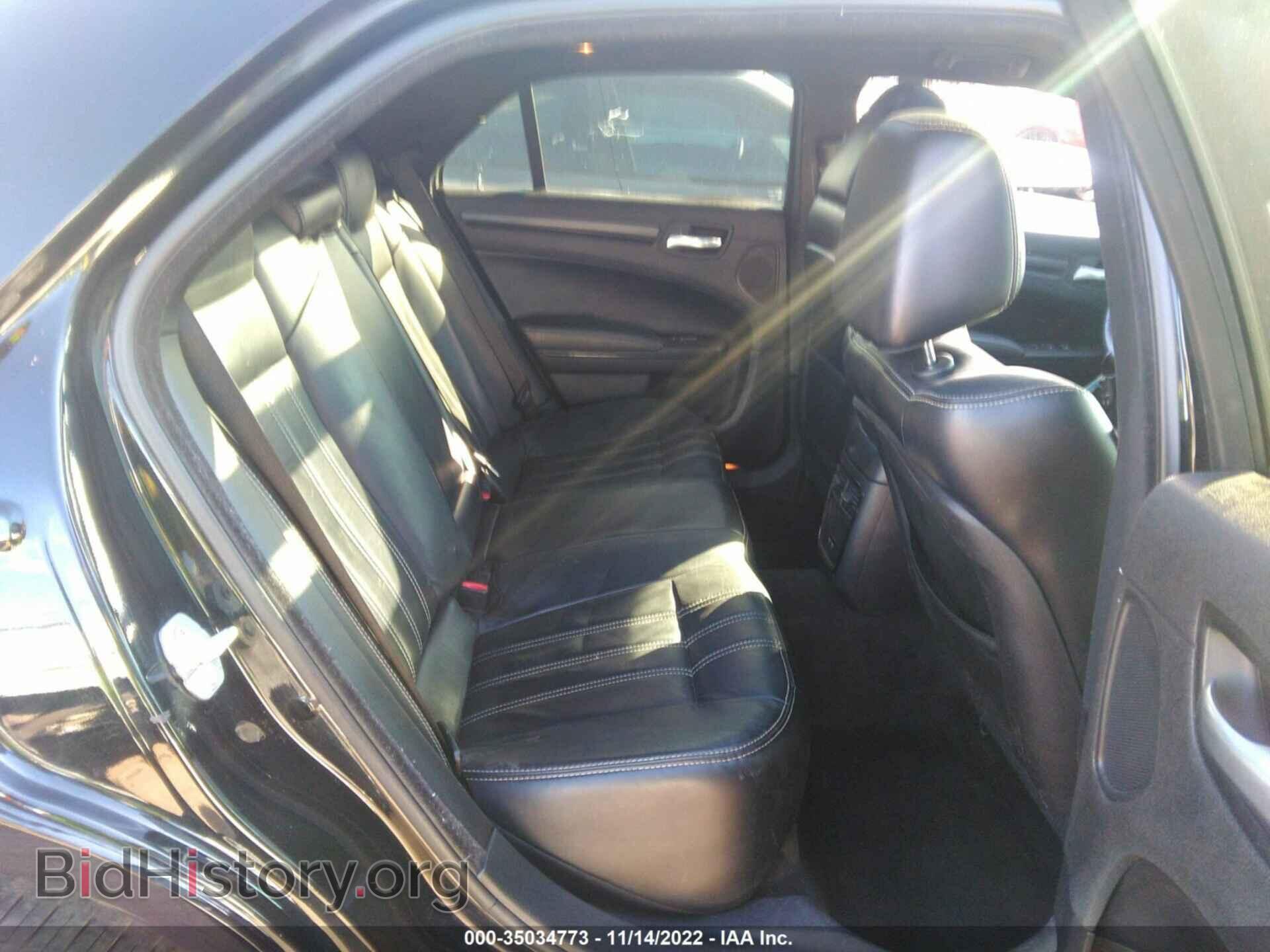 2016 CHRYSLER 300 - VIN: 2C3CCAGG3GH270363 - Фото 8