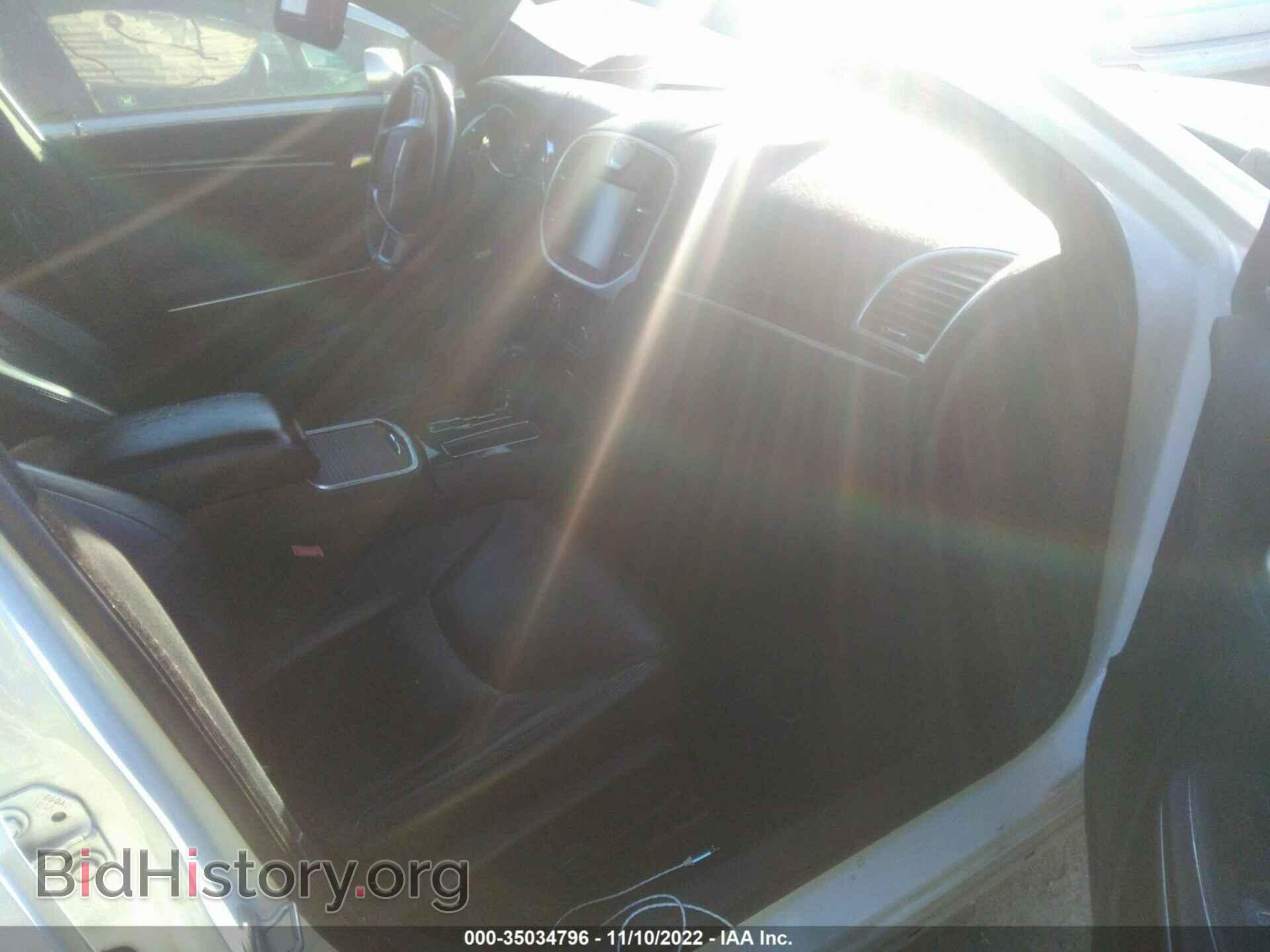 2011 CHRYSLER 300 - VIN: 2C3CA5CG2BH537360 - Фото 5